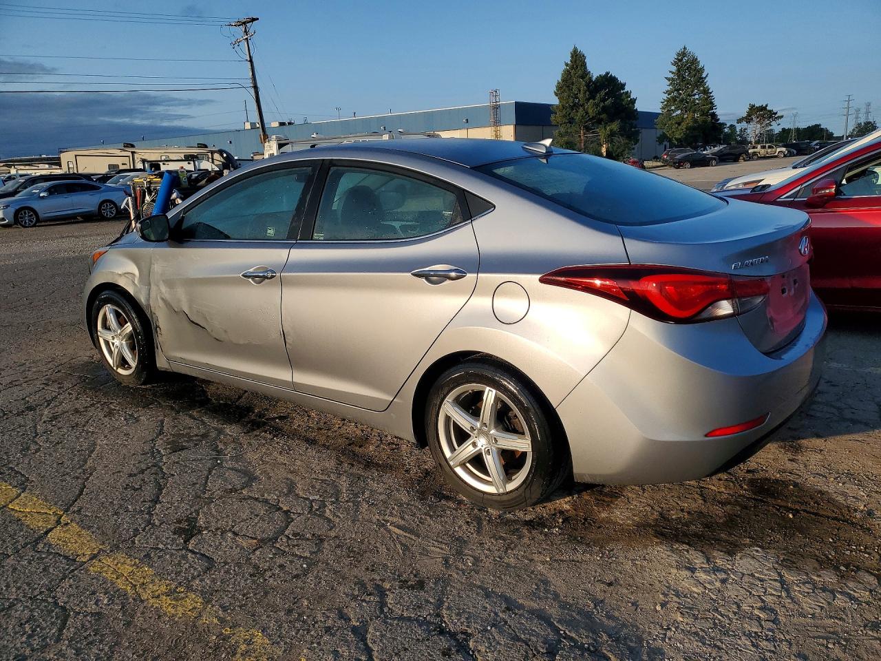 2015 Hyundai Elantra Limited Silver vin: 5NPDH4AE9FH572546