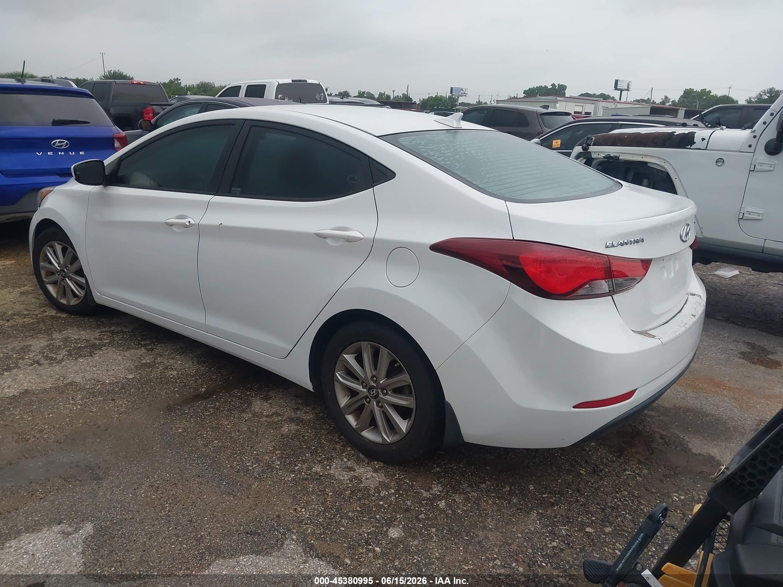 2015 Hyundai Elantra Se White vin: 5NPDH4AE9FH576175