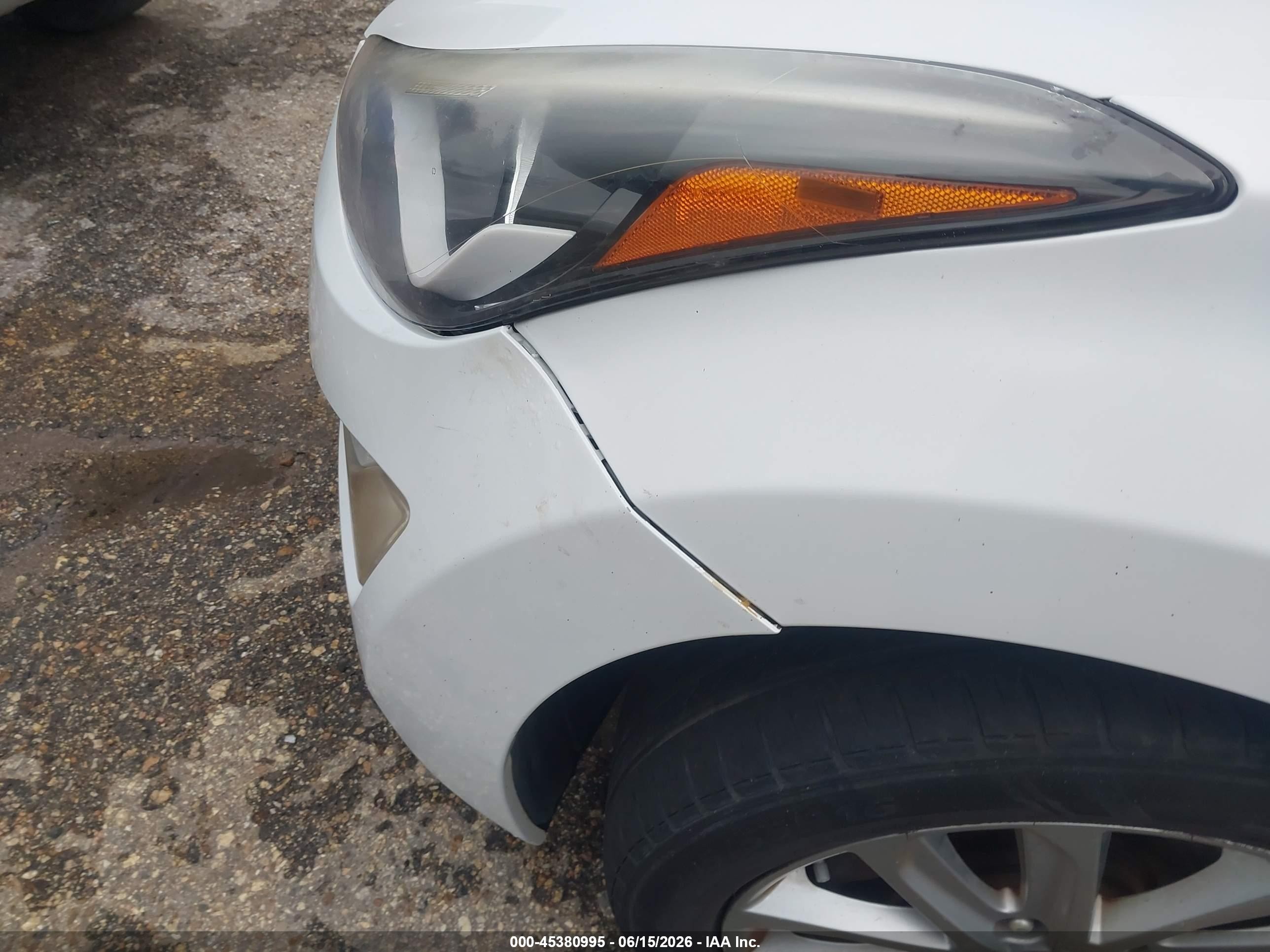2015 Hyundai Elantra Se White vin: 5NPDH4AE9FH576175