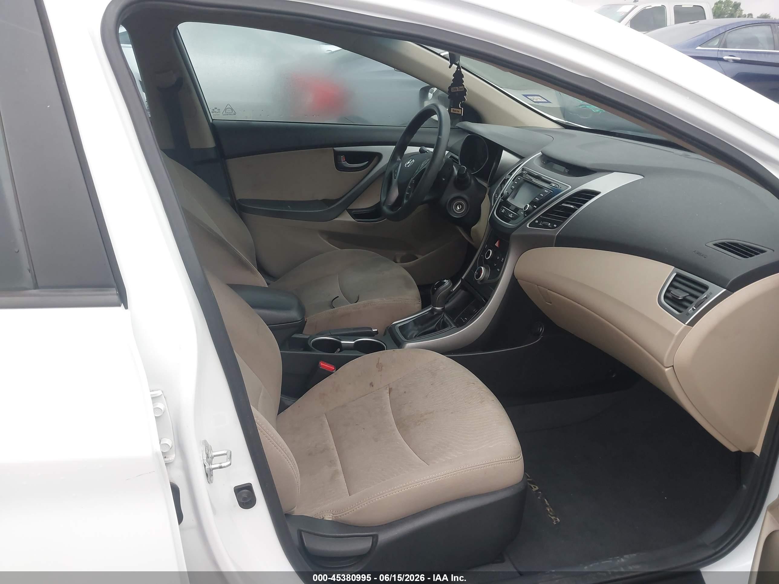 2015 Hyundai Elantra Se White vin: 5NPDH4AE9FH576175