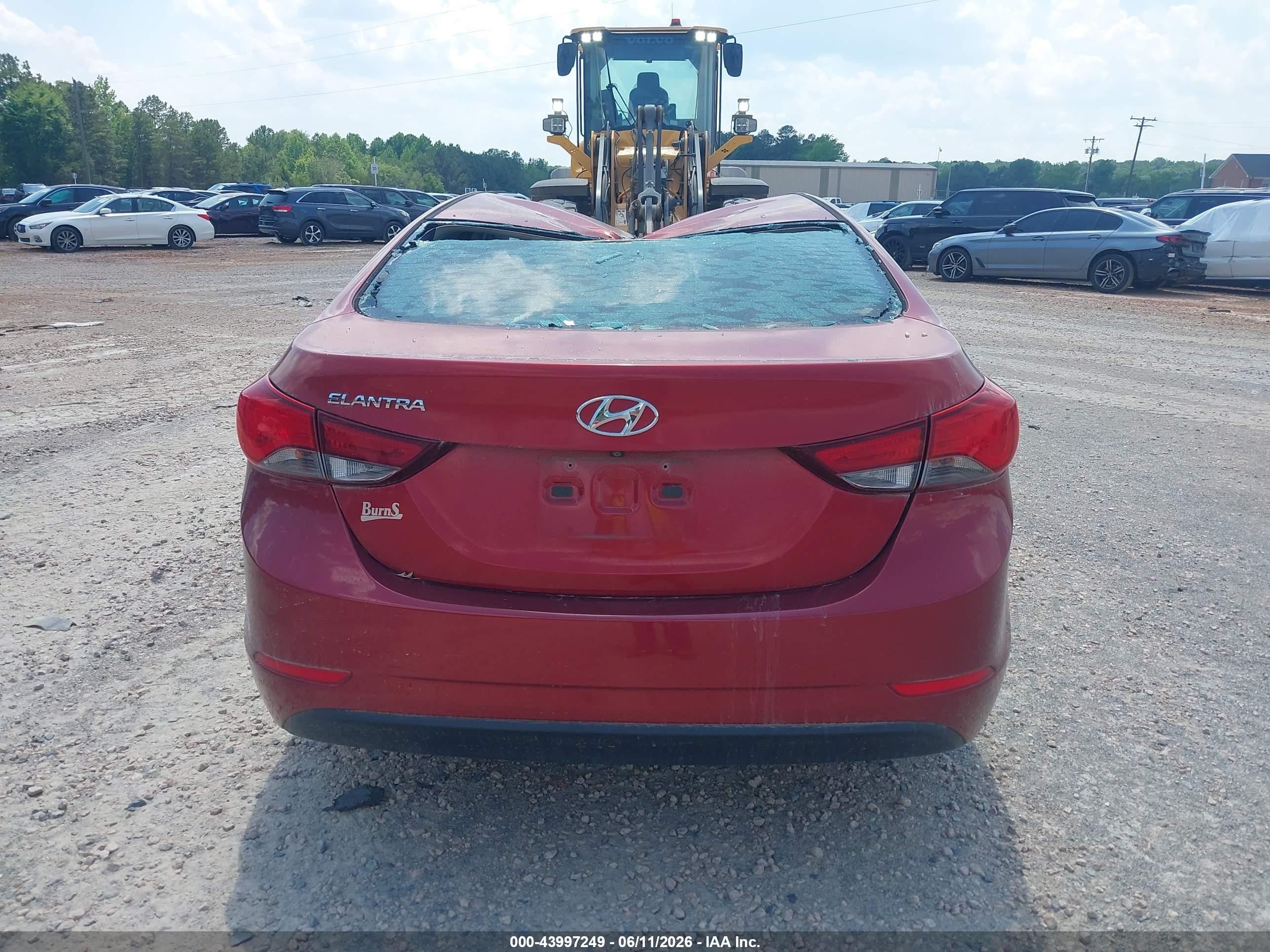 2015 Hyundai Elantra Se Red vin: 5NPDH4AE9FH582297