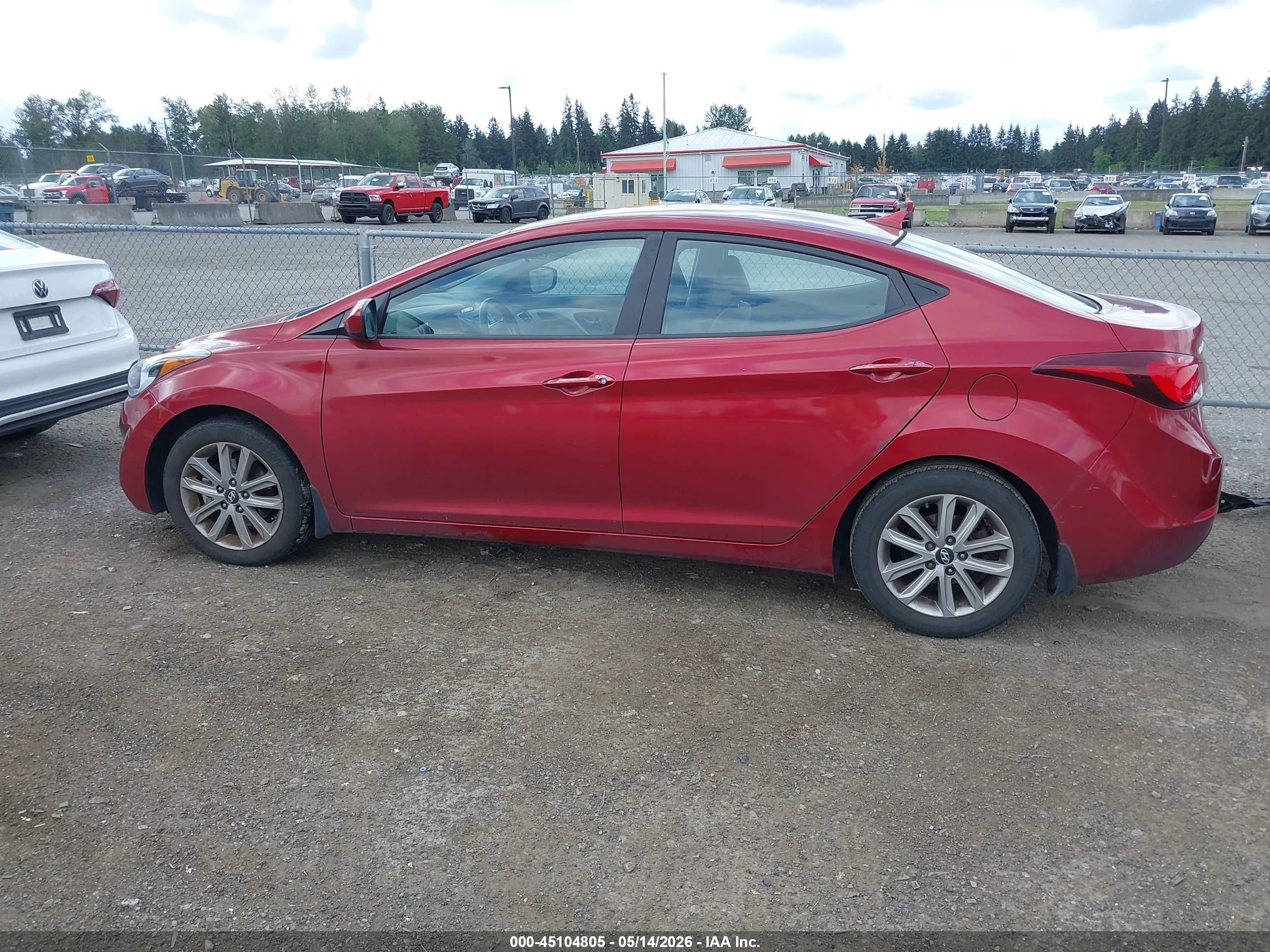 2015 Hyundai Elantra Se Красный vin: 5NPDH4AE9FH592814