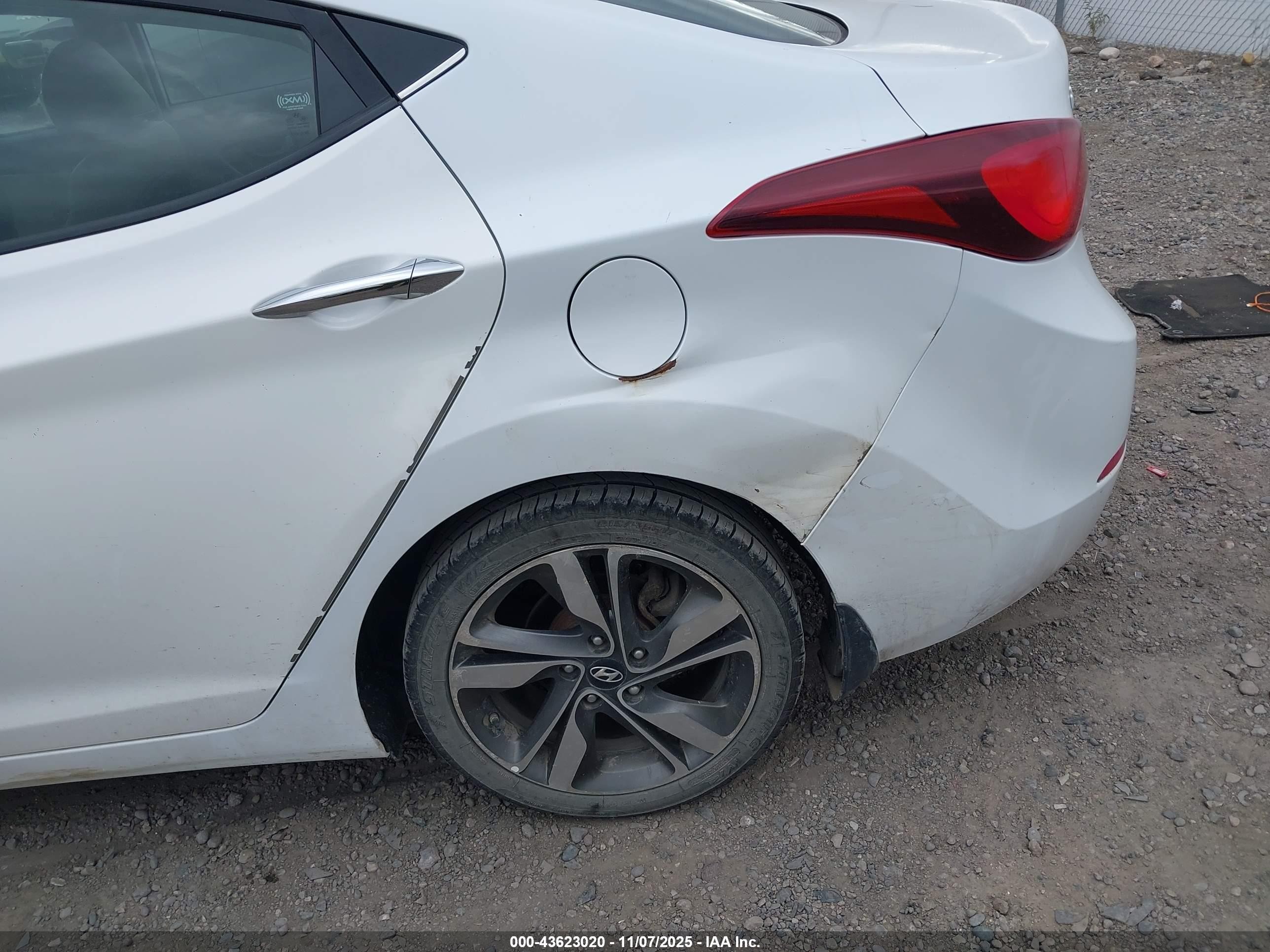 2015 Hyundai Elantra Limited White vin: 5NPDH4AE9FH594420