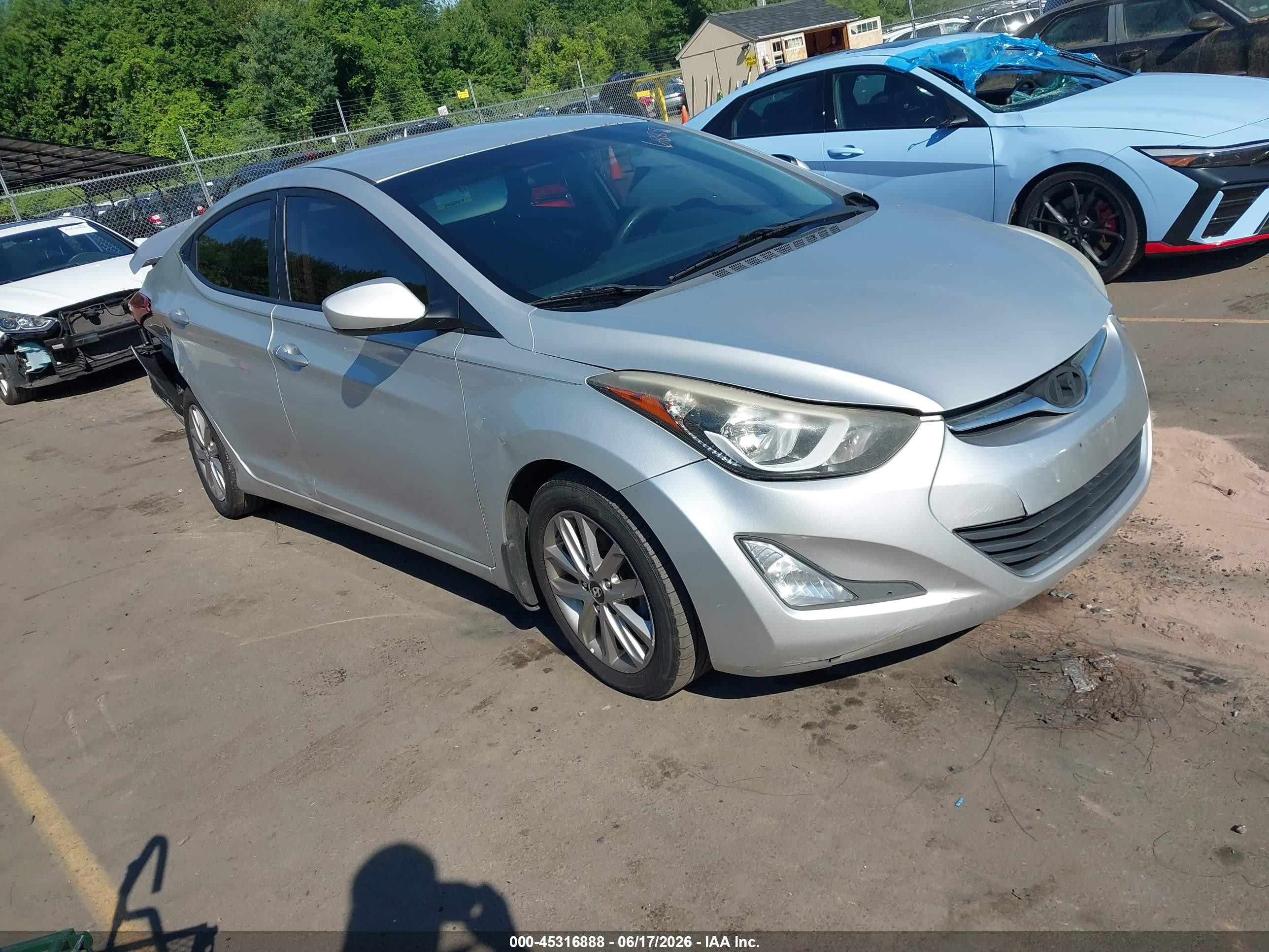 2015 Hyundai Elantra Se Silver vin: 5NPDH4AE9FH594921