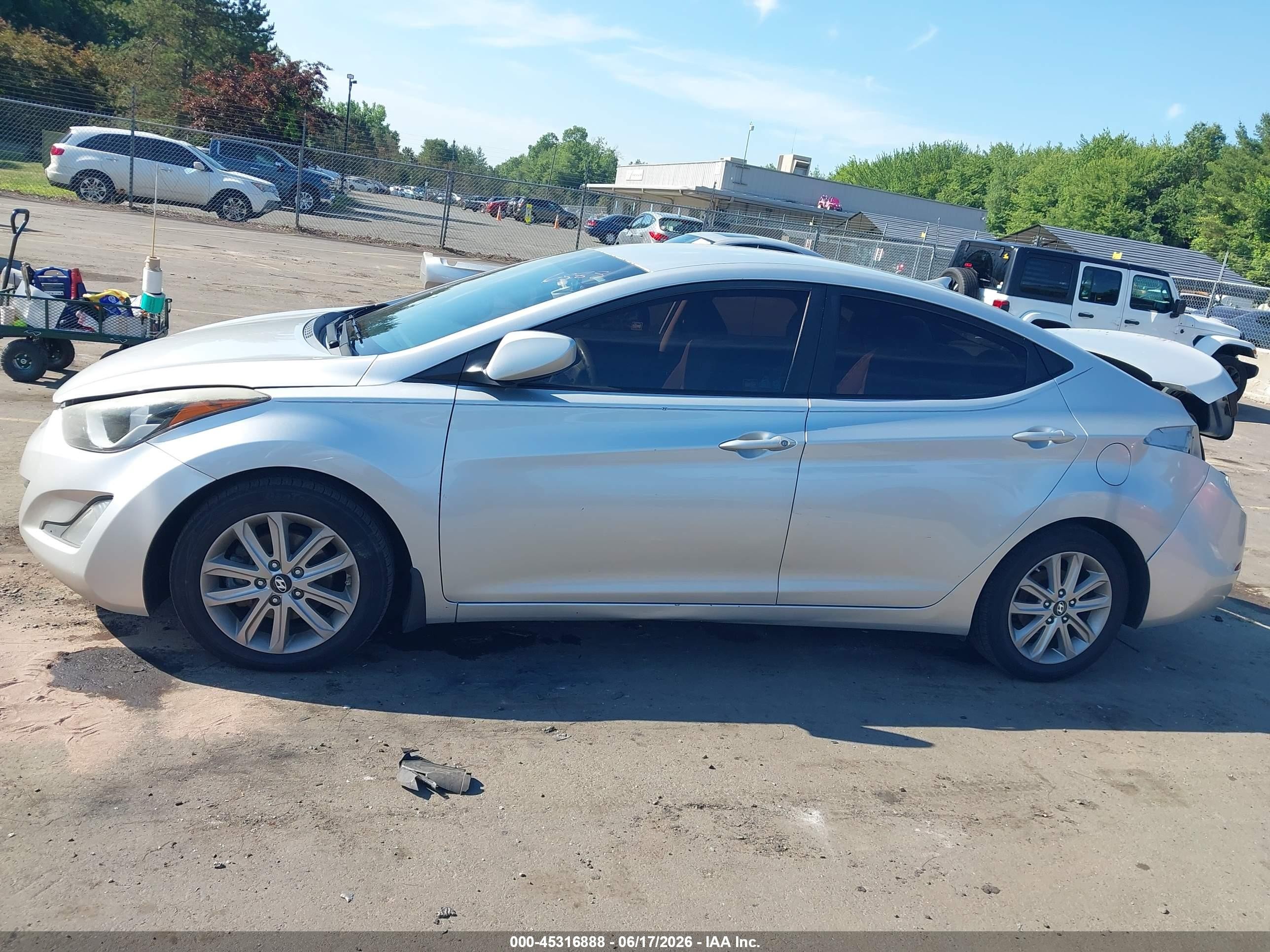 2015 Hyundai Elantra Se Silver vin: 5NPDH4AE9FH594921
