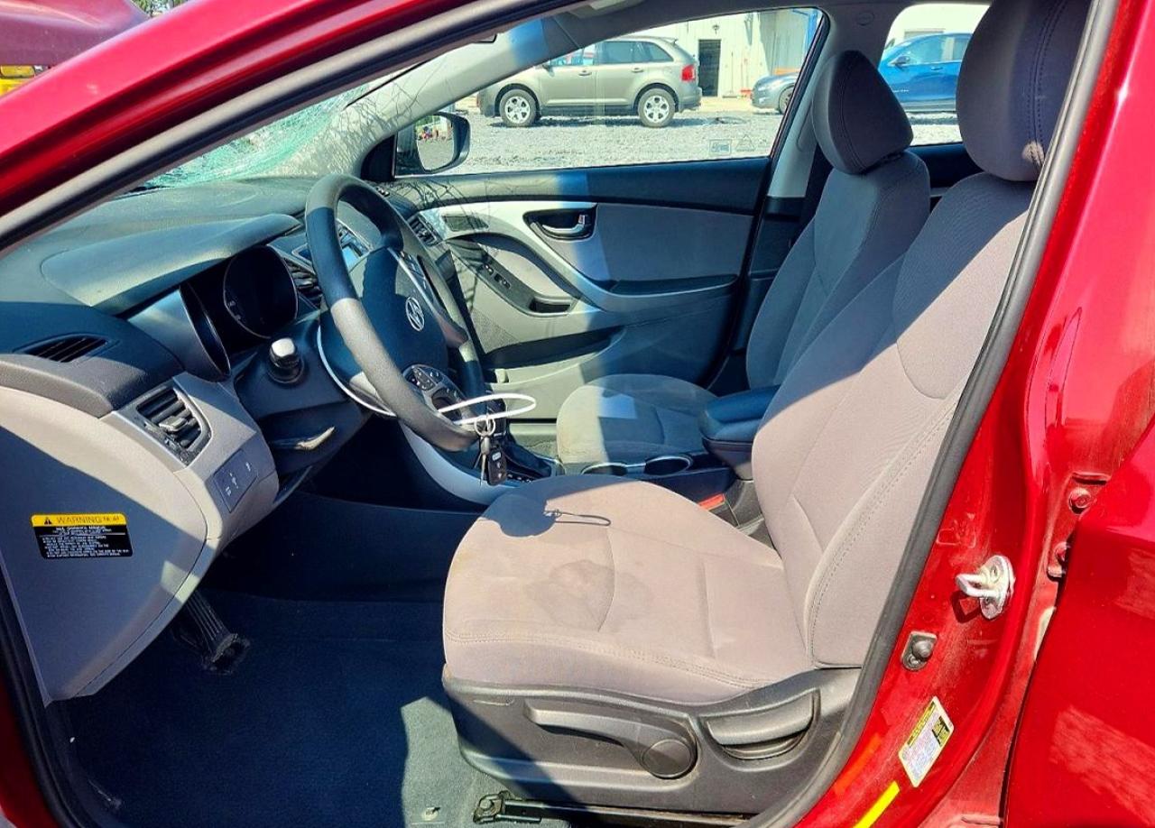 2015 Hyundai Elantra Se Maroon vin: 5NPDH4AE9FH596104