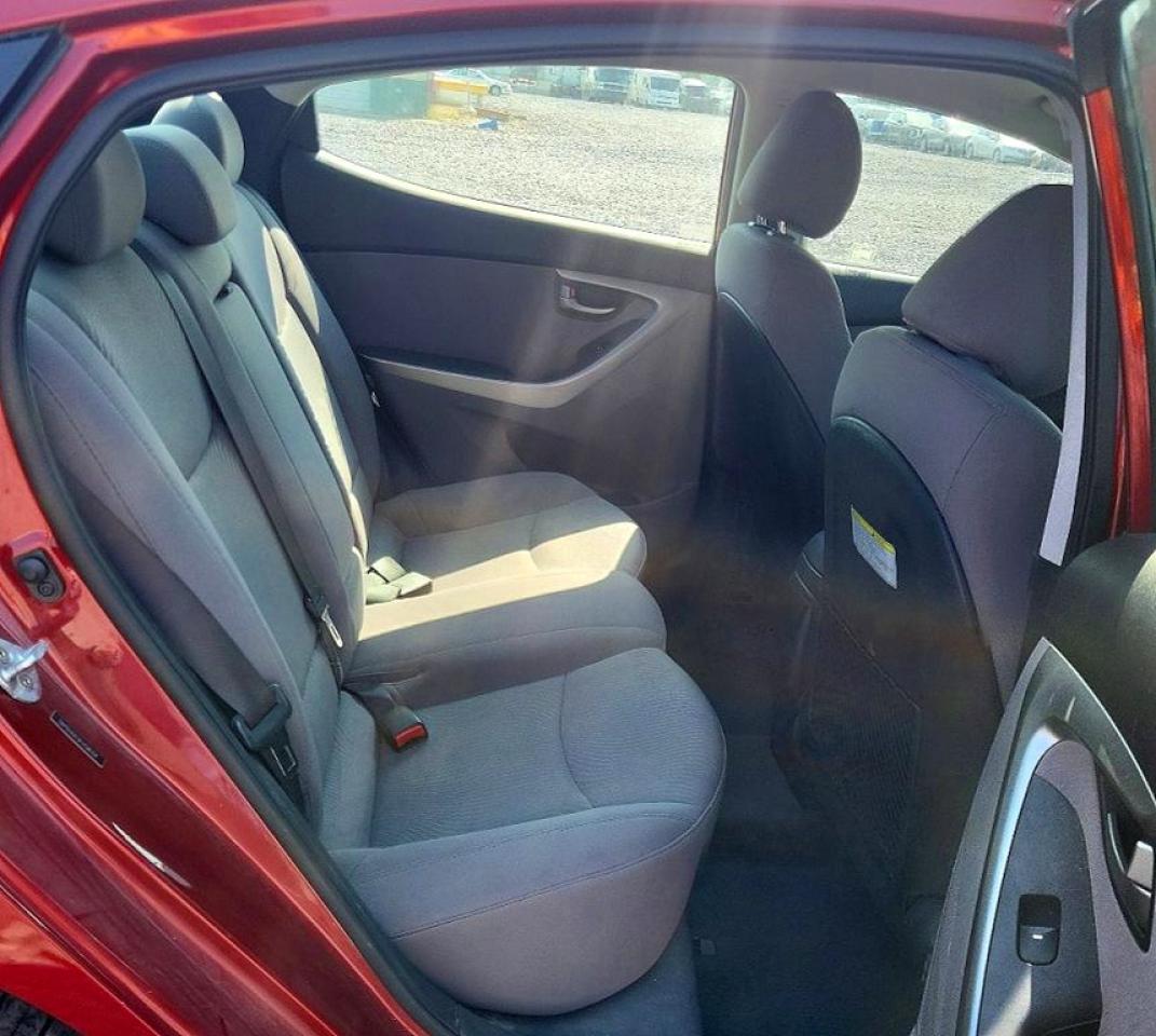 2015 Hyundai Elantra Se Maroon vin: 5NPDH4AE9FH596104