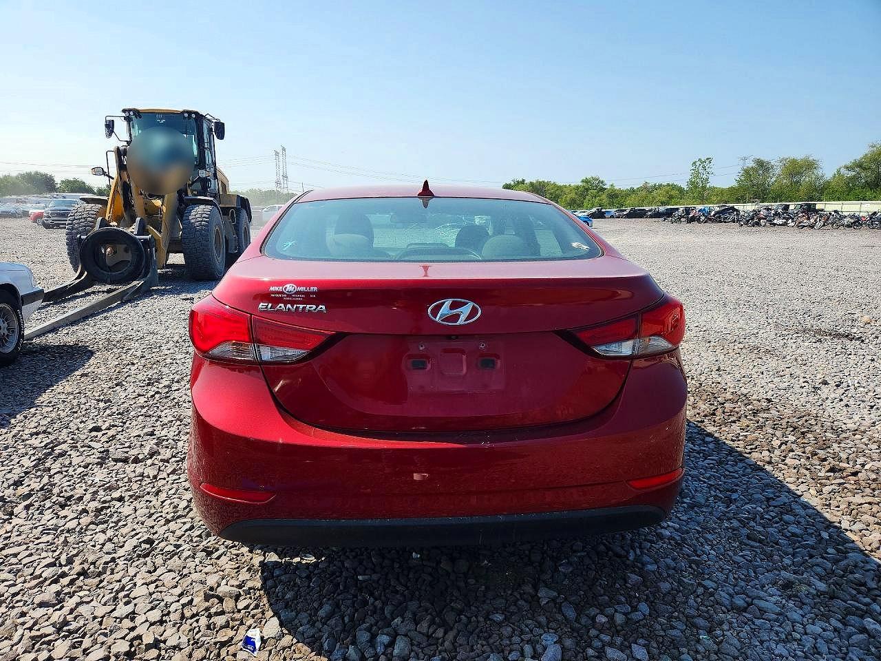 2015 Hyundai Elantra Se Maroon vin: 5NPDH4AE9FH596104