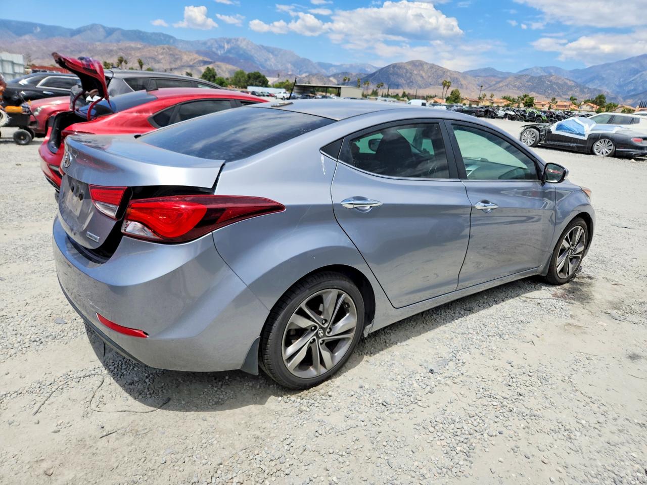 2015 Hyundai Elantra Limited Silver vin: 5NPDH4AE9FH596569