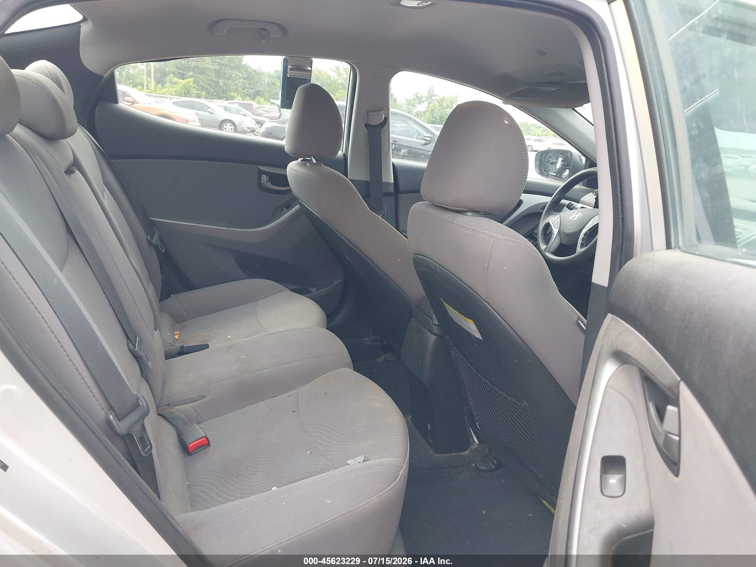 2015 Hyundai Elantra Se Silver vin: 5NPDH4AE9FH608770