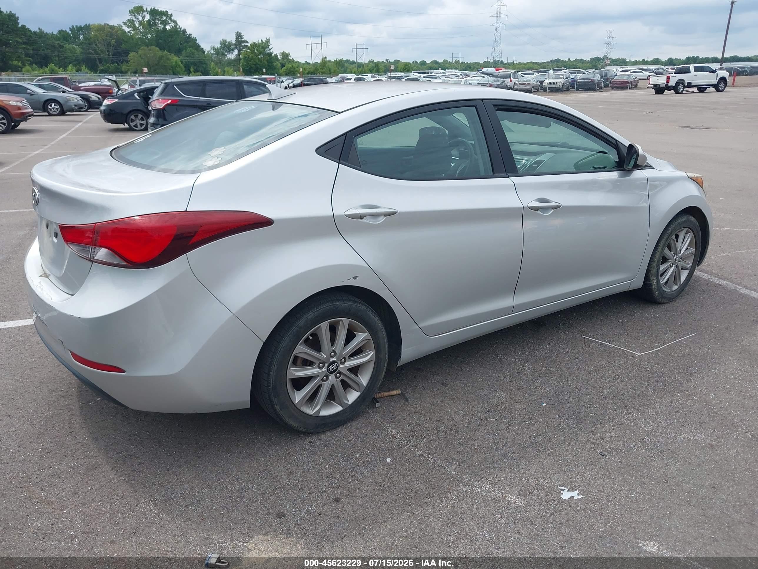 2015 Hyundai Elantra Se Silver vin: 5NPDH4AE9FH608770