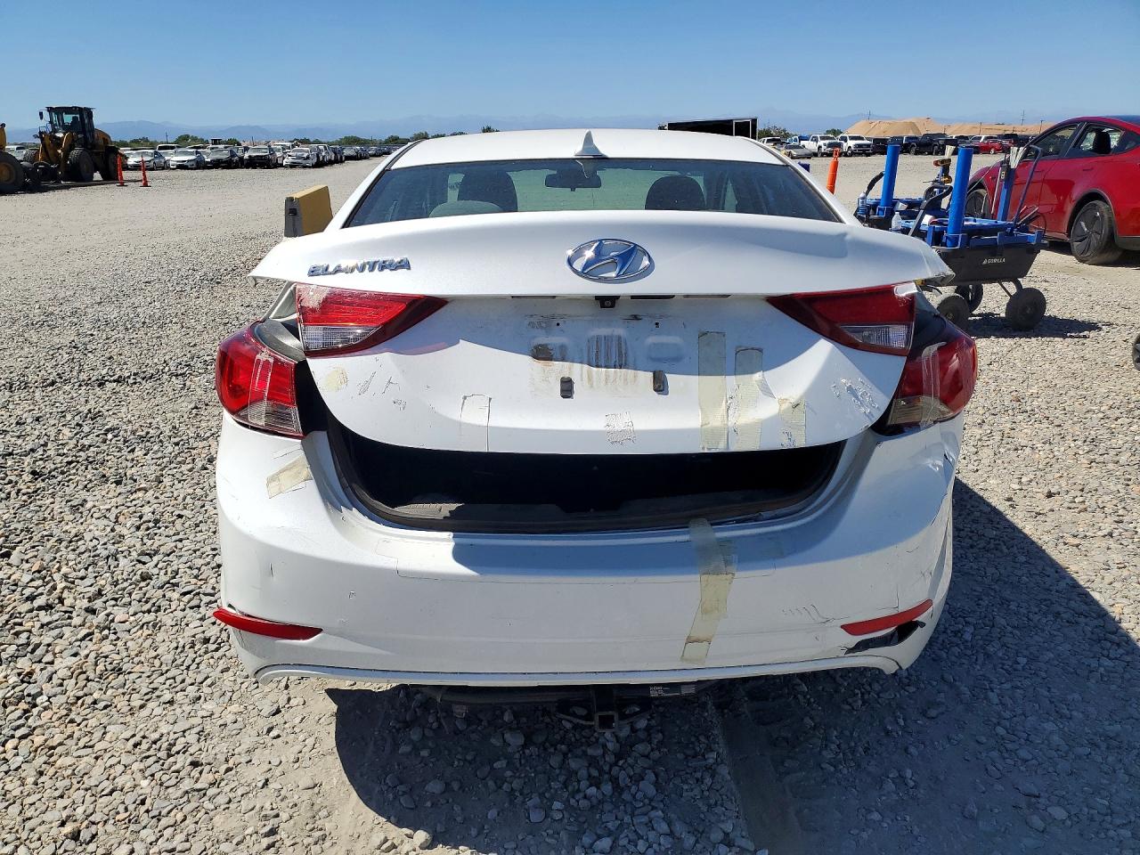 2015 Hyundai Elantra Se Белый vin: 5NPDH4AE9FH608946