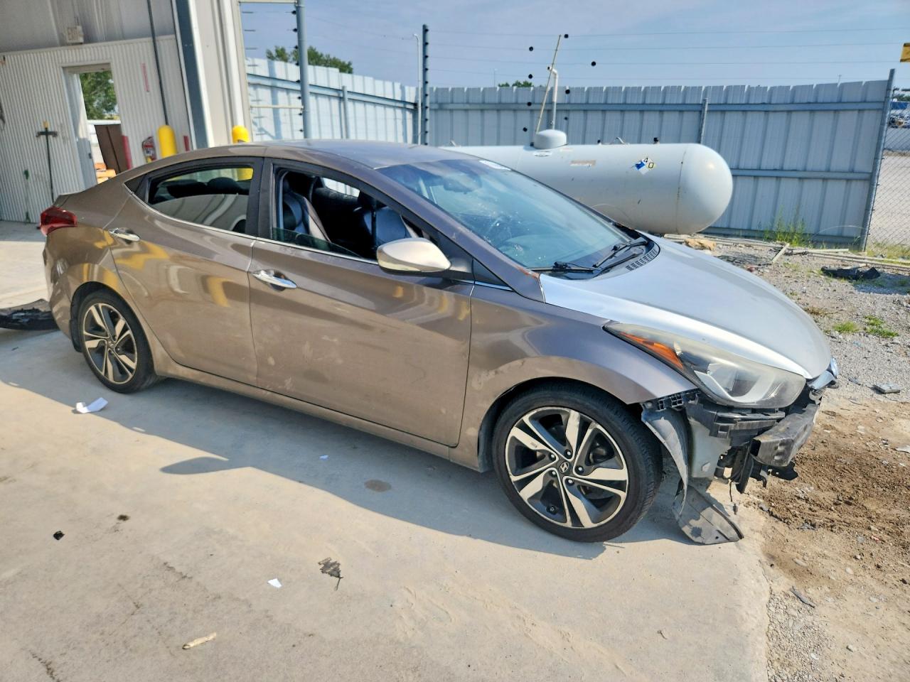 2015 Hyundai Elantra Brown vin: 5NPDH4AE9FH614245