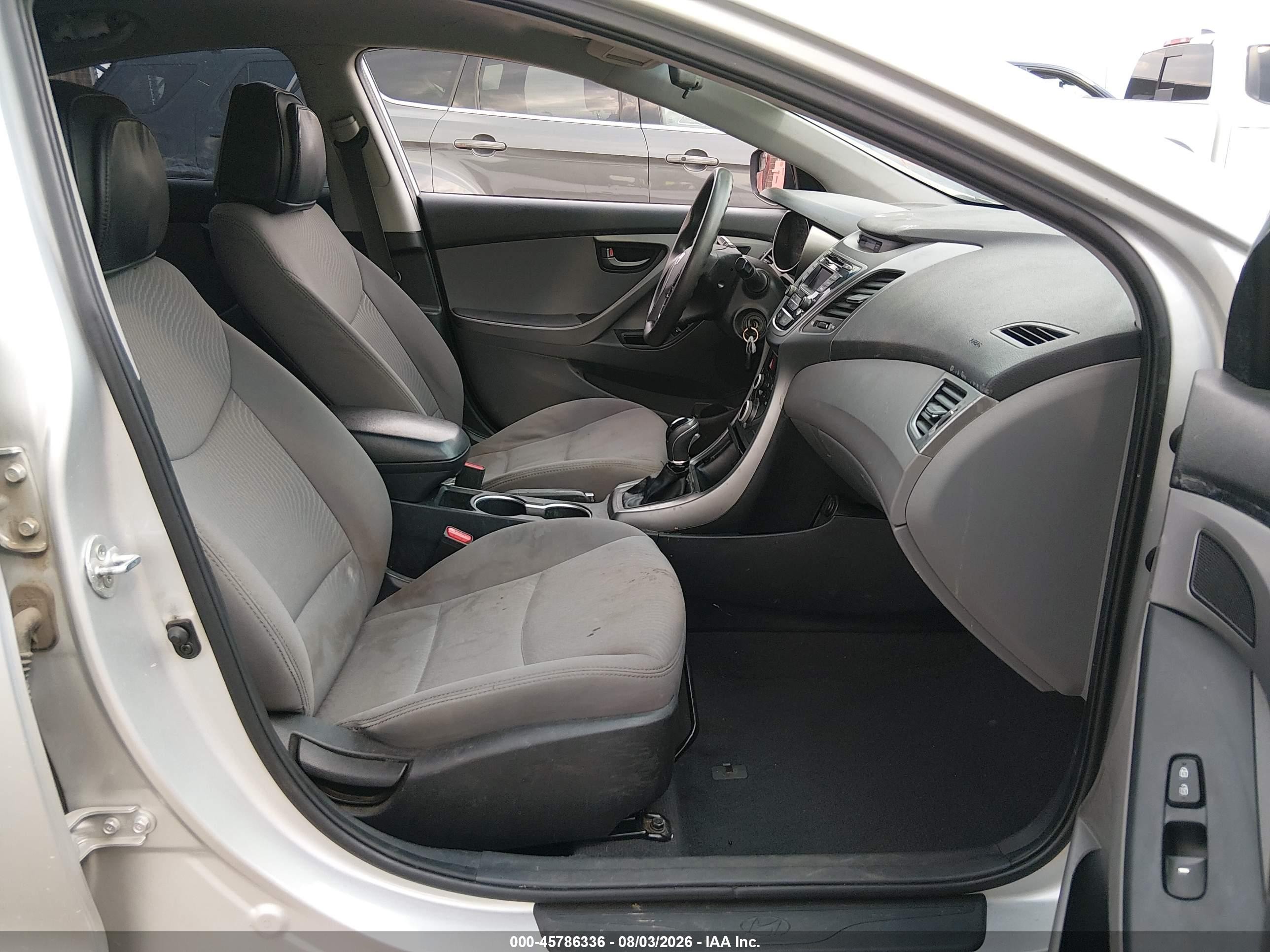 2015 Hyundai Elantra Se Серебряный vin: 5NPDH4AE9FH614777