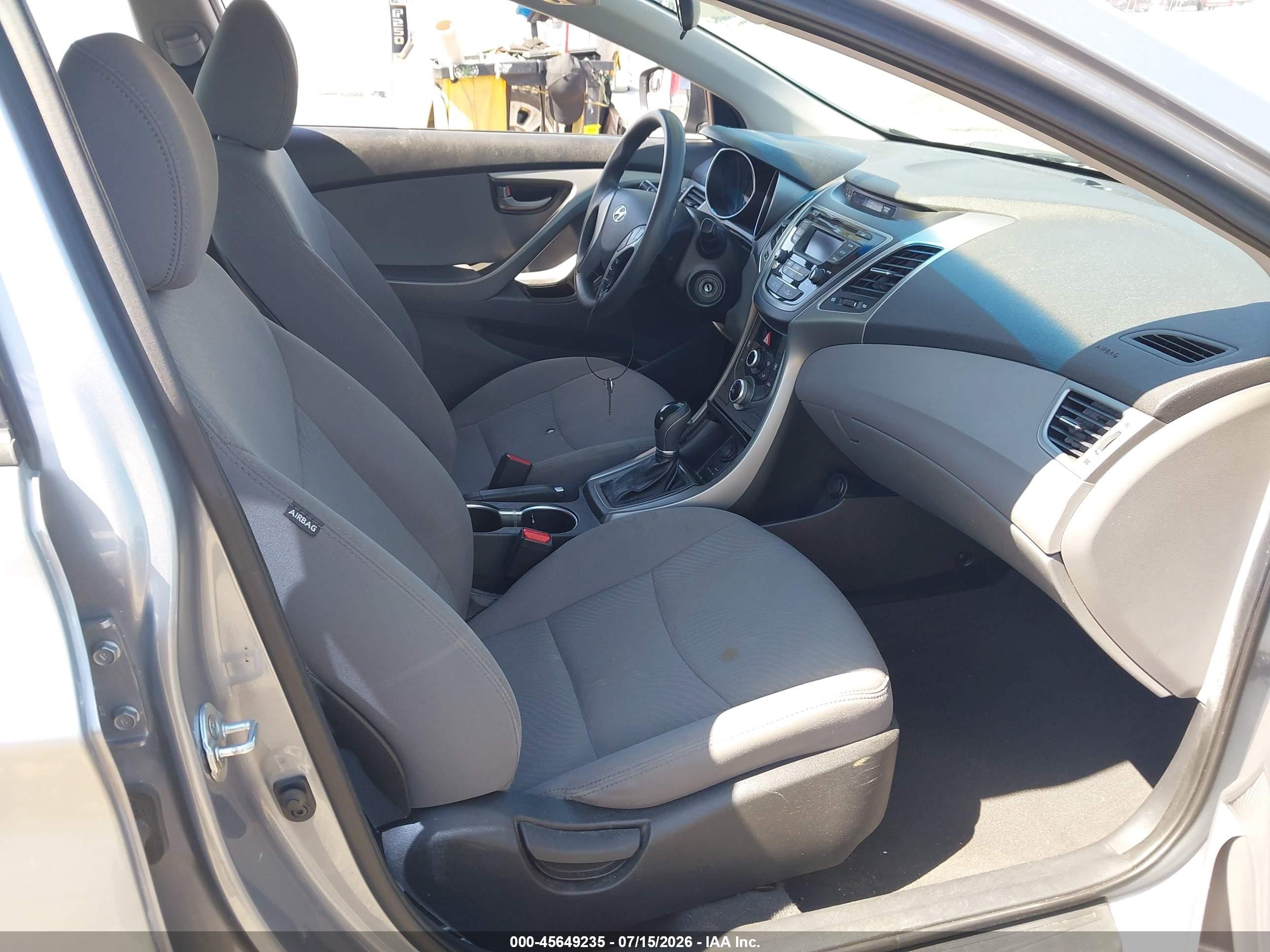 2015 Hyundai Elantra Se Silver vin: 5NPDH4AE9FH614990