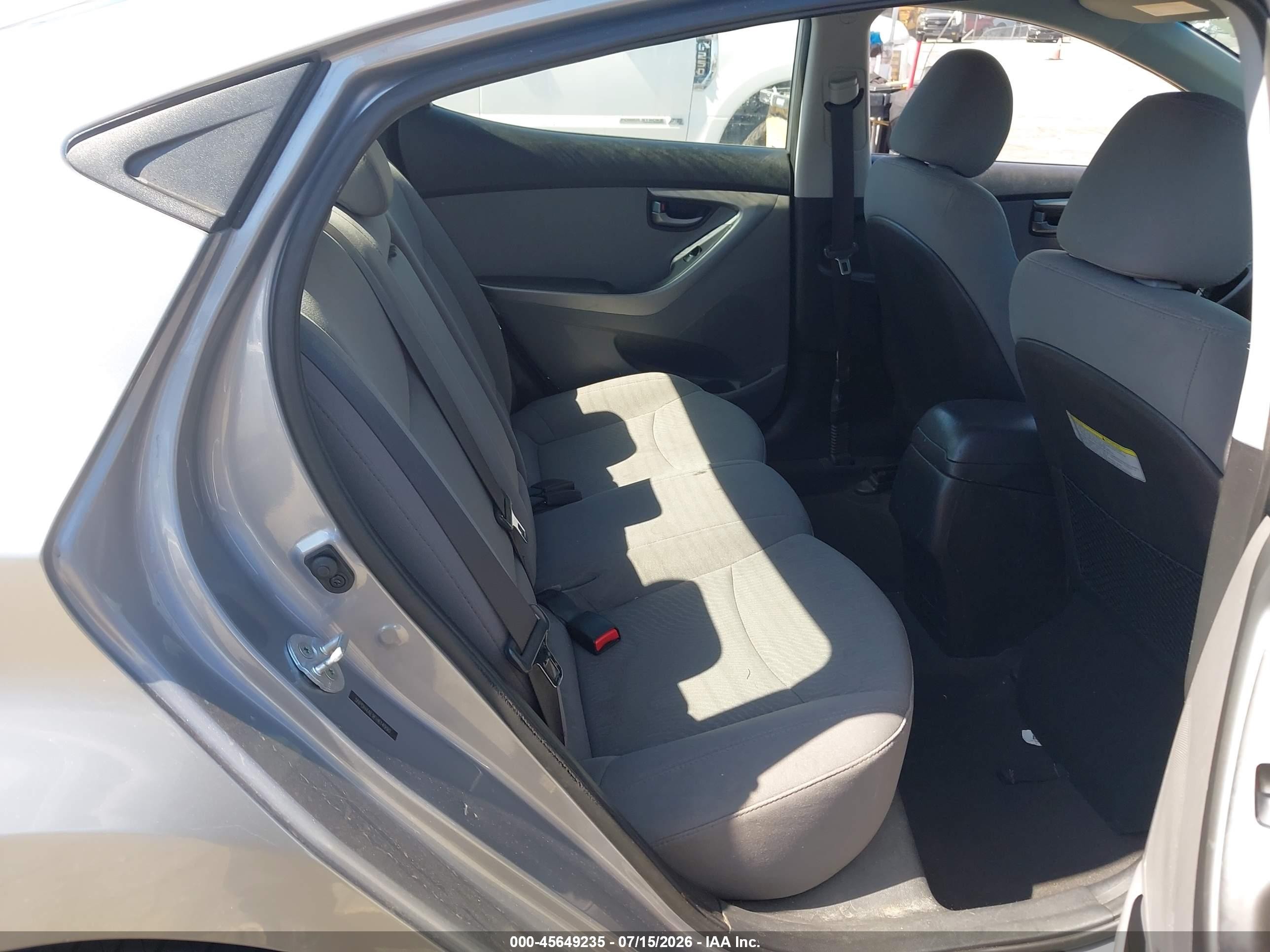 2015 Hyundai Elantra Se Silver vin: 5NPDH4AE9FH614990