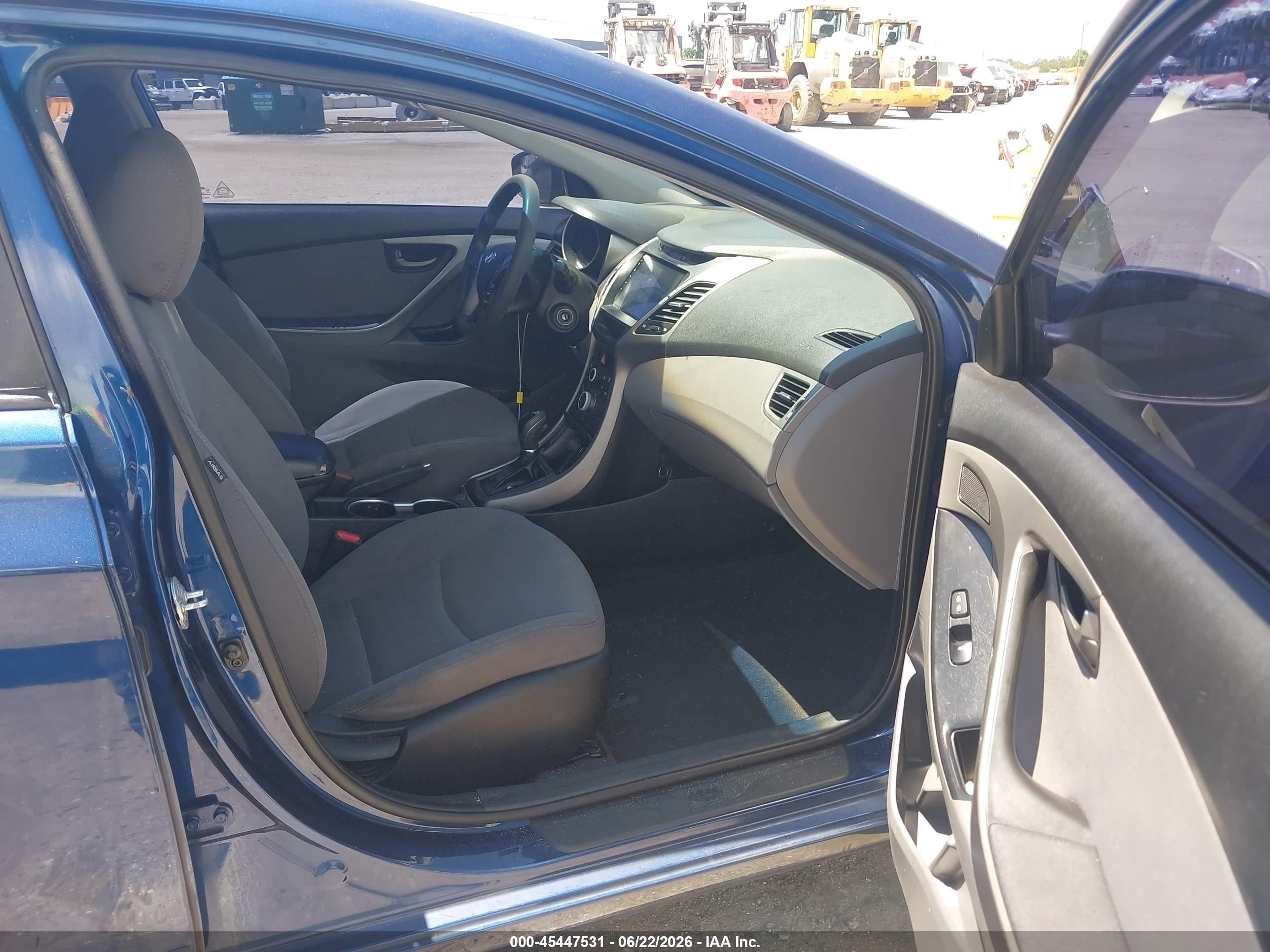 2015 Hyundai Elantra Se Синий vin: 5NPDH4AE9FH630591