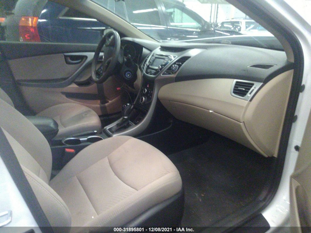 2015 Hyundai Elantra Se Белый vin: 5NPDH4AE9FH636651