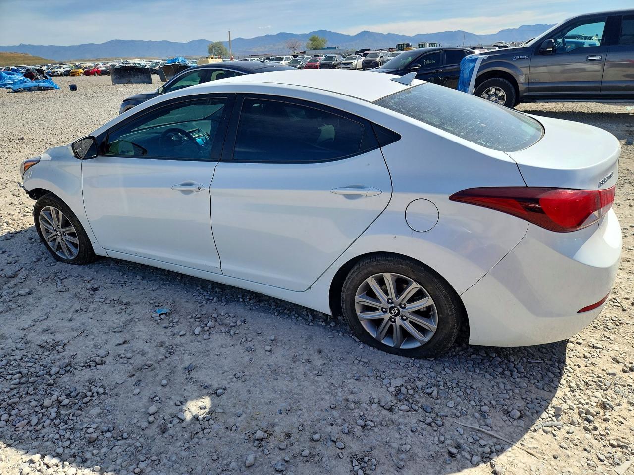 2015 Hyundai Elantra Se Белый vin: 5NPDH4AE9FH636651