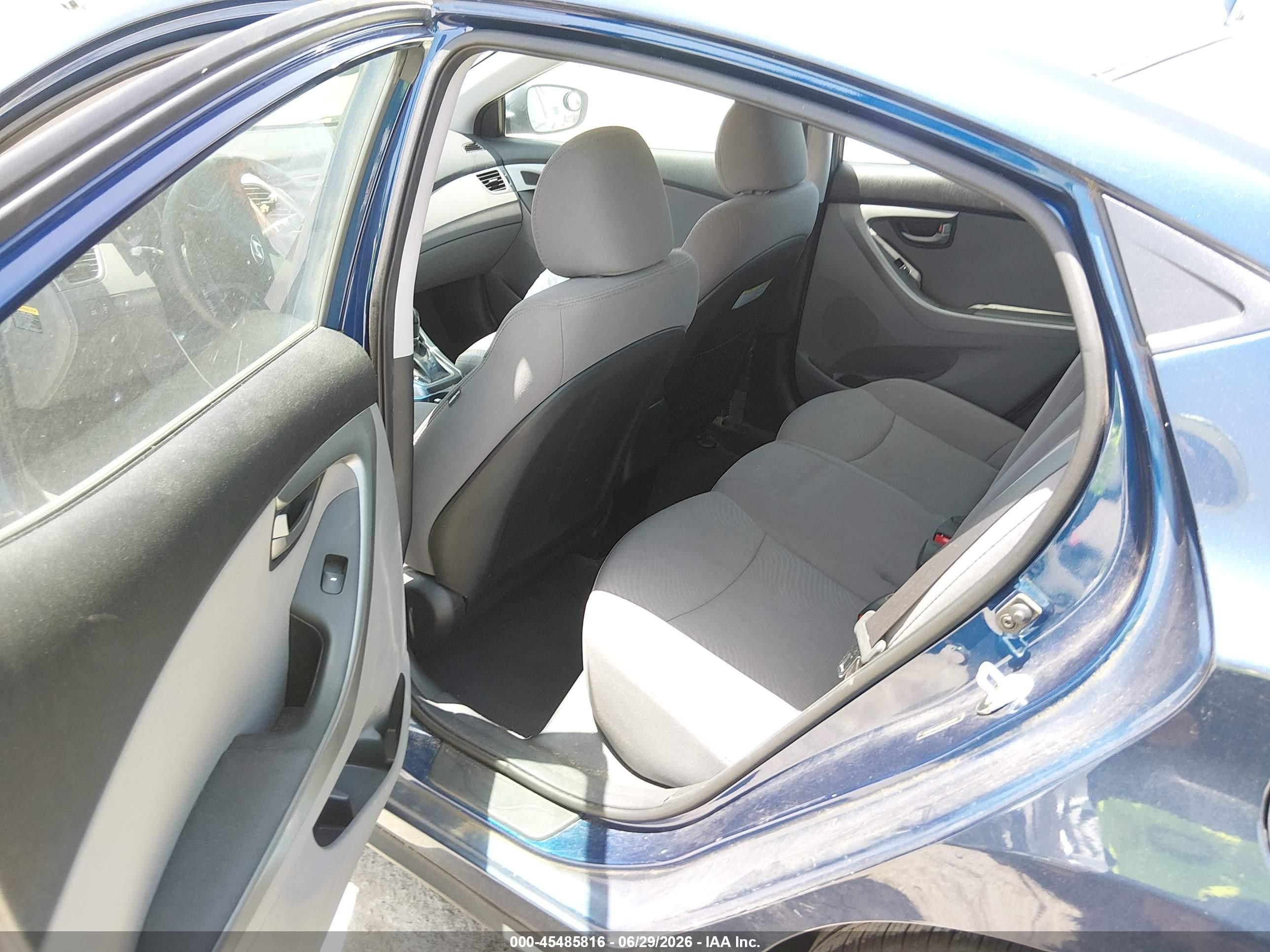 2015 Hyundai Elantra Se Синий vin: 5NPDH4AE9FH639226