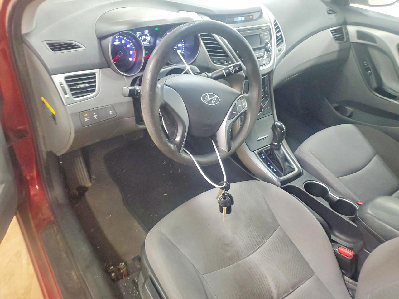 2015 Hyundai Elantra Se Red vin: 5NPDH4AE9FH640215