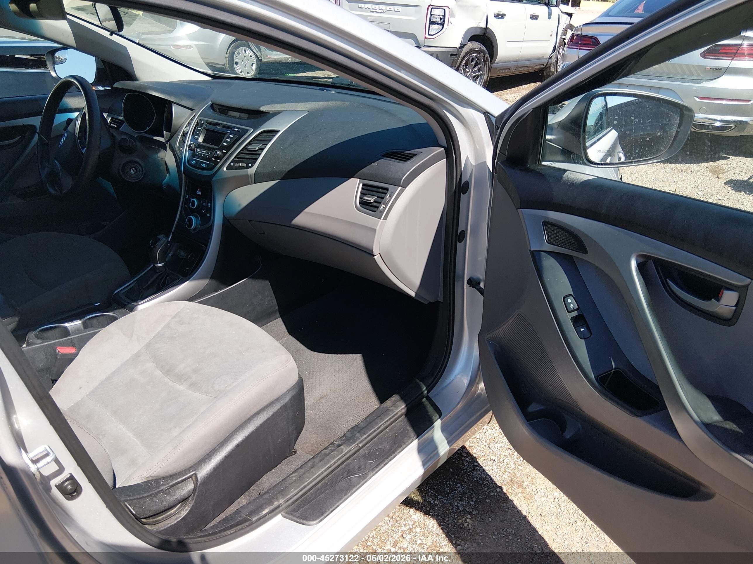 2015 Hyundai Elantra Se Silver vin: 5NPDH4AE9FH648587