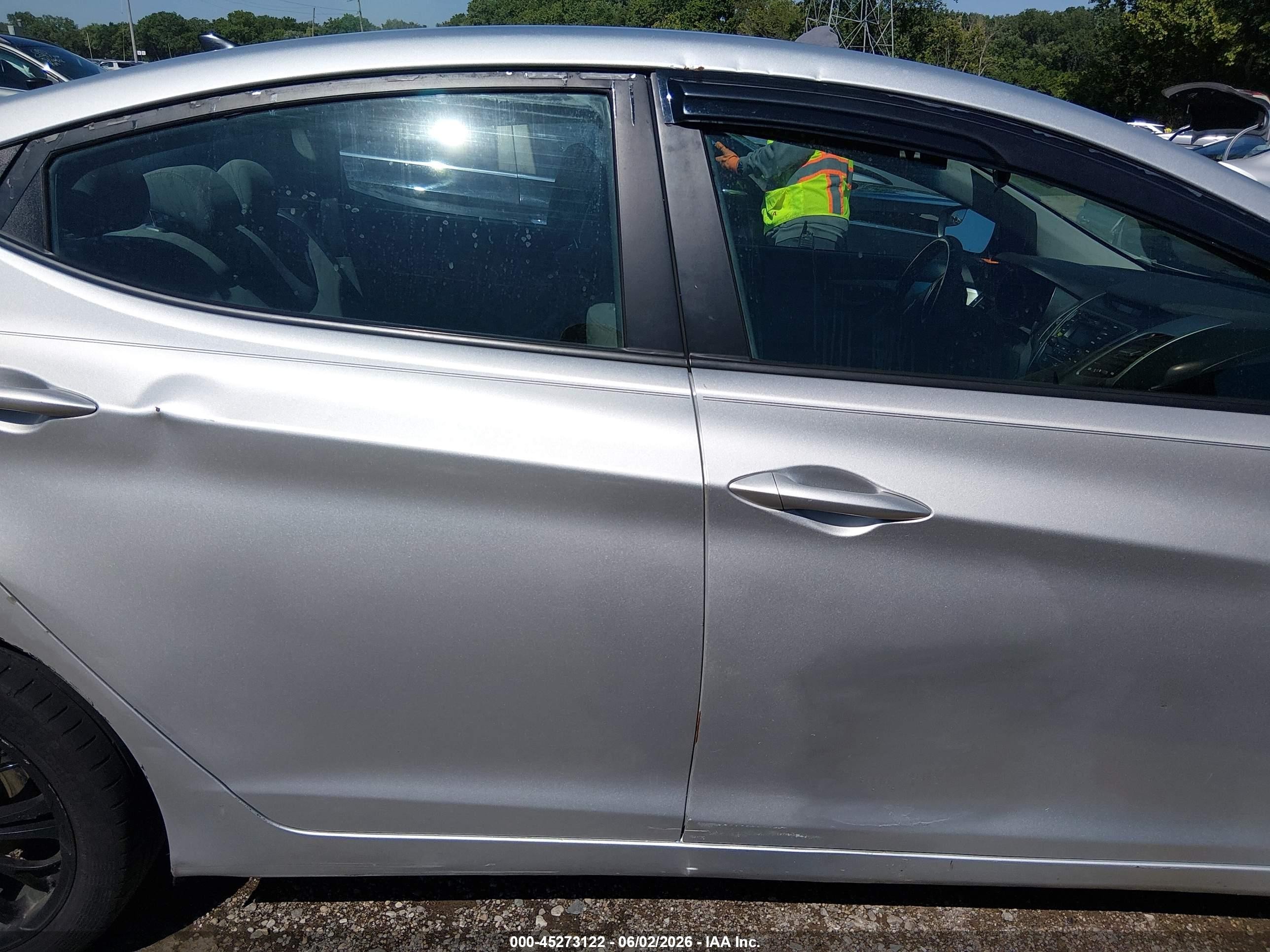 2015 Hyundai Elantra Se Silver vin: 5NPDH4AE9FH648587