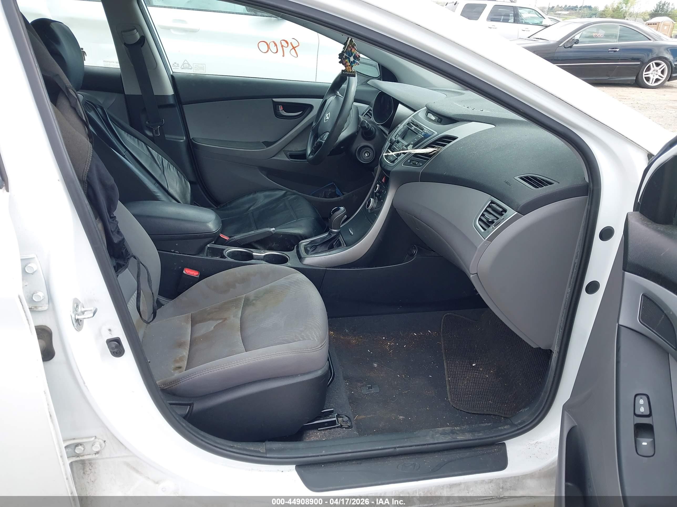 2015 Hyundai Elantra Se Белый vin: 5NPDH4AE9FH651859