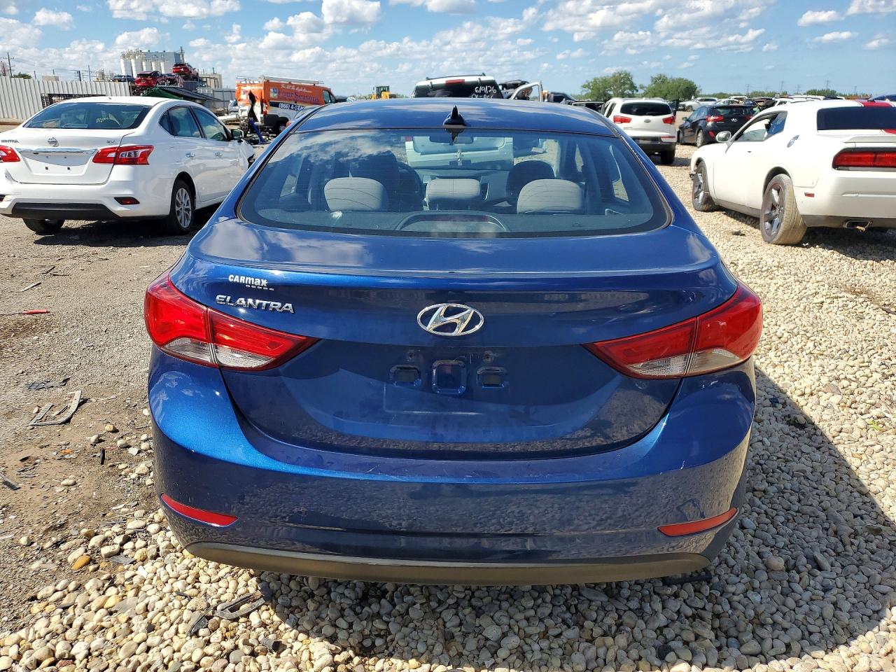 2016 Hyundai Elantra Se Blue vin: 5NPDH4AE9GH705453