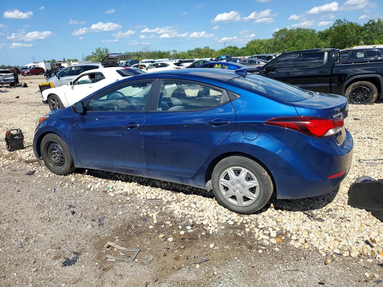 2016 Hyundai Elantra Se Blue vin: 5NPDH4AE9GH705453