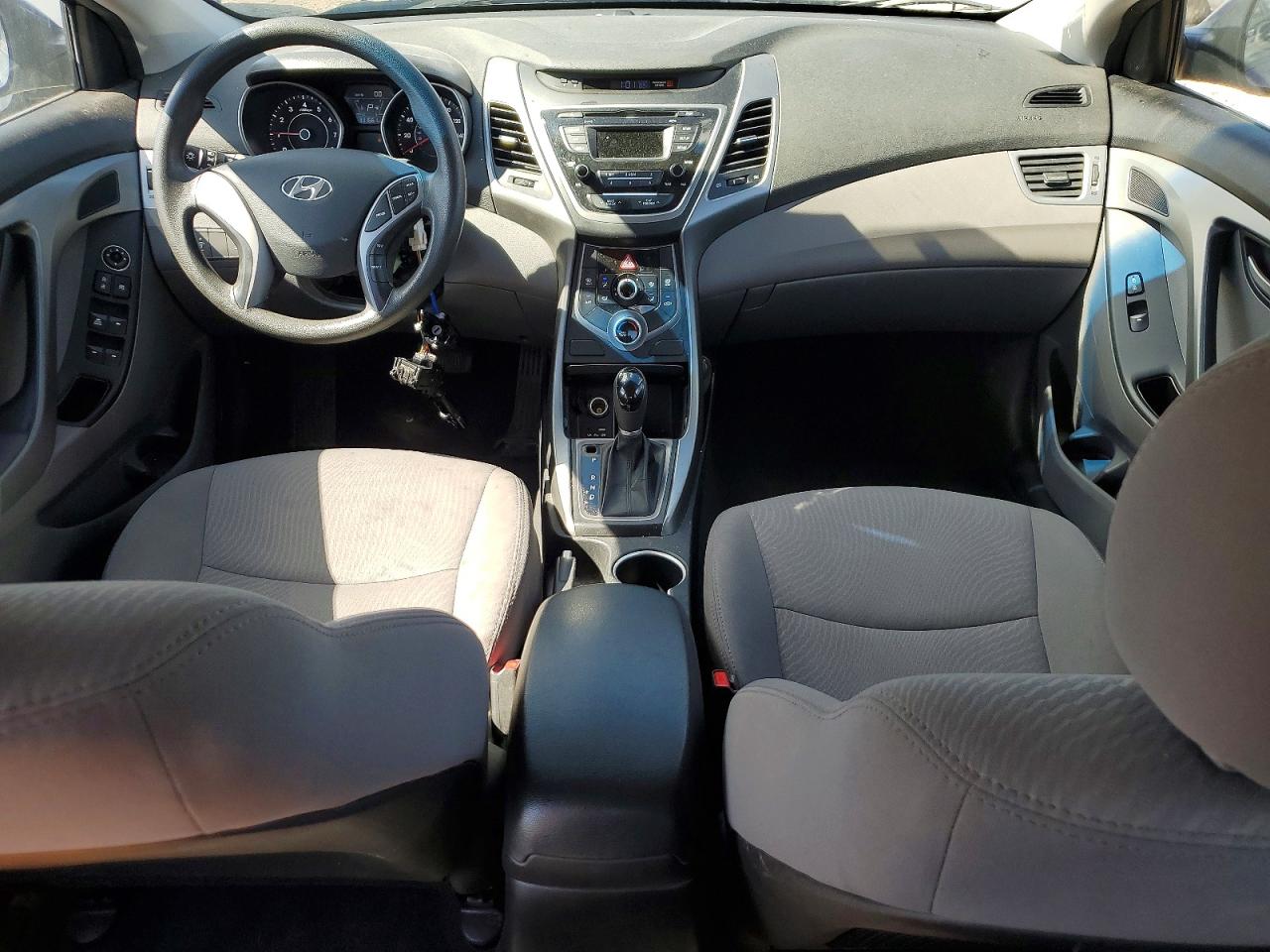 2016 Hyundai Elantra Se Blue vin: 5NPDH4AE9GH705453