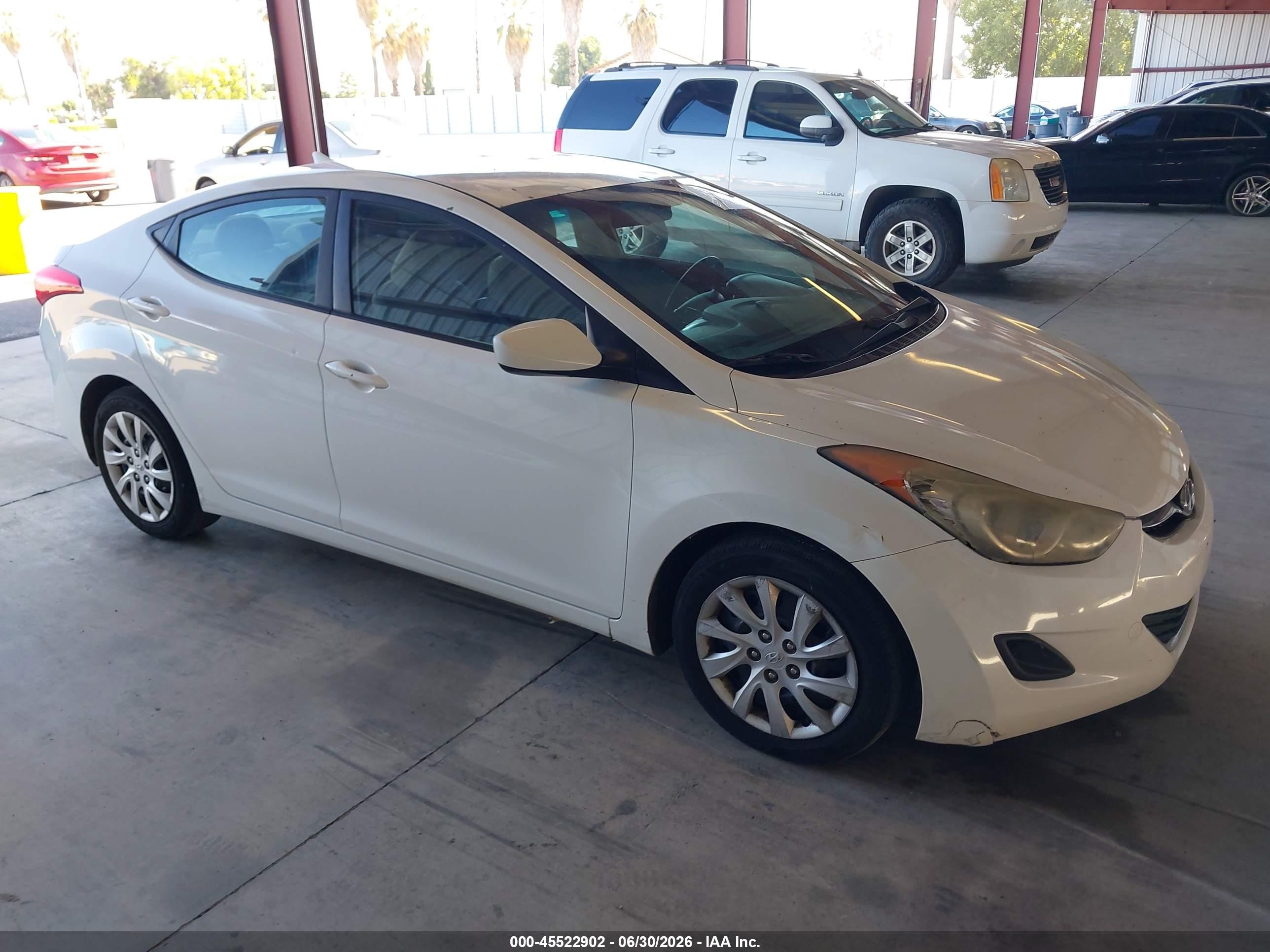 2011 Hyundai Elantra Gls White vin: 5NPDH4AEXBH024744
