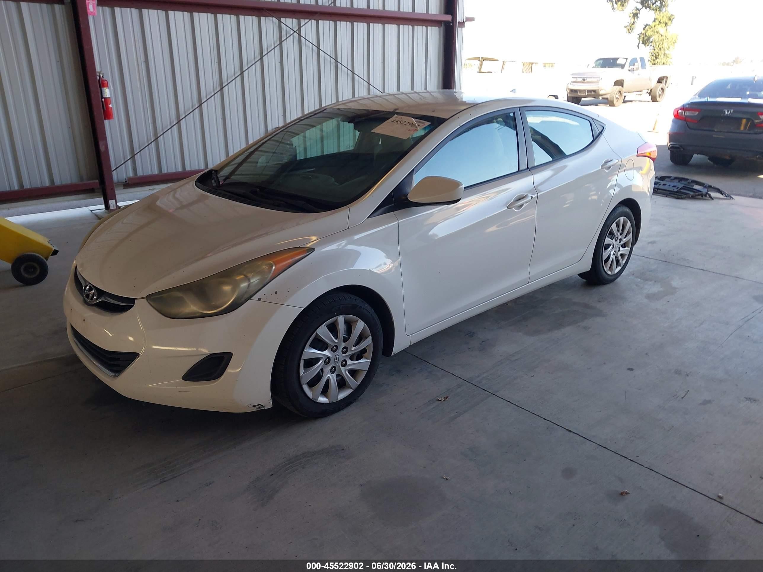 2011 Hyundai Elantra Gls White vin: 5NPDH4AEXBH024744