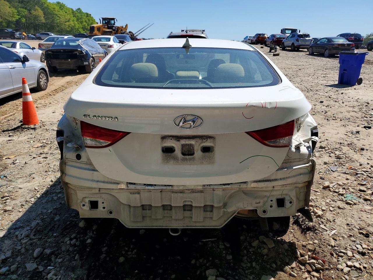 2011 Hyundai Elantra Gls White vin: 5NPDH4AEXBH027255