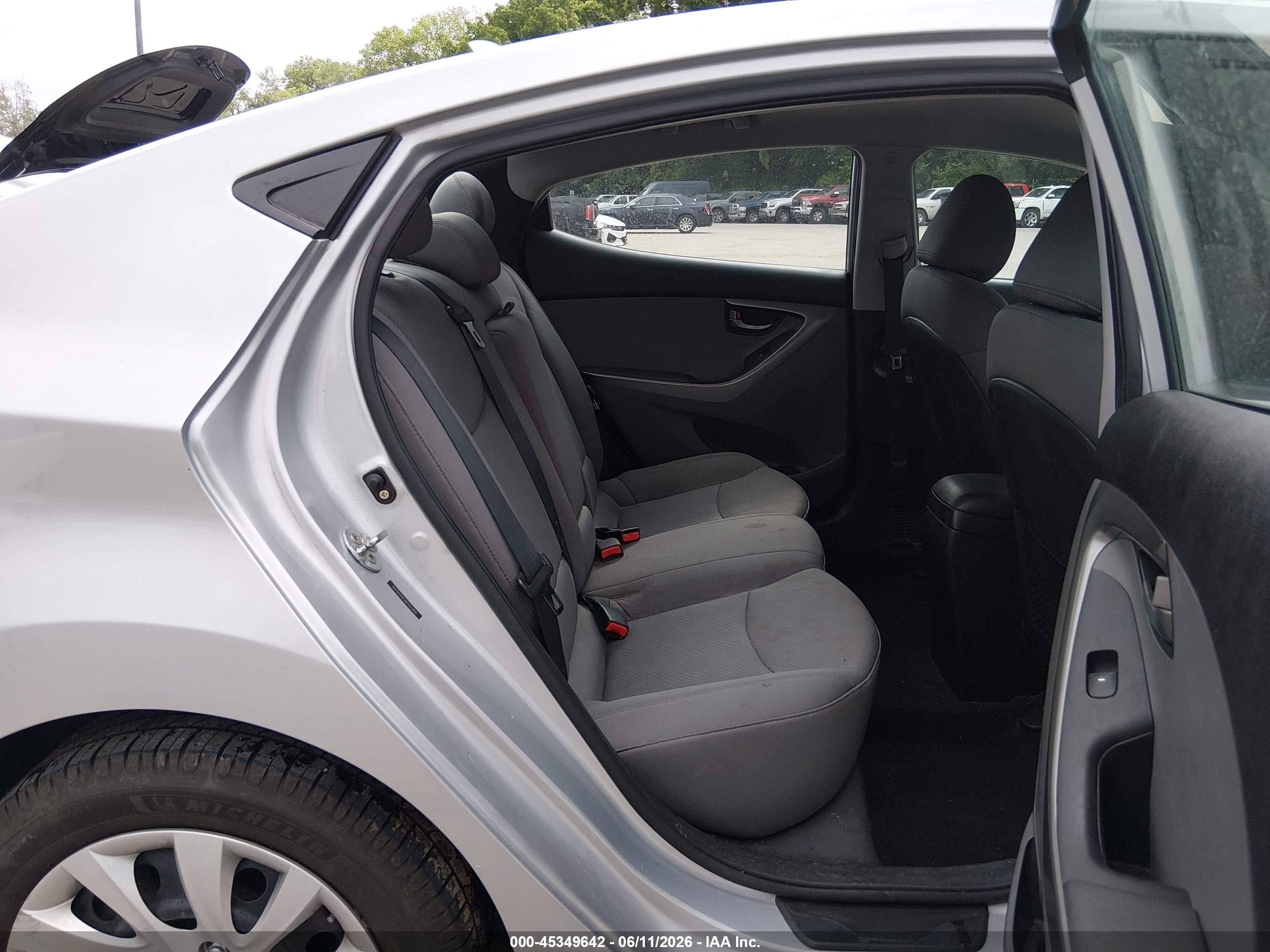 2011 Hyundai Elantra Gls Silver vin: 5NPDH4AEXBH035856