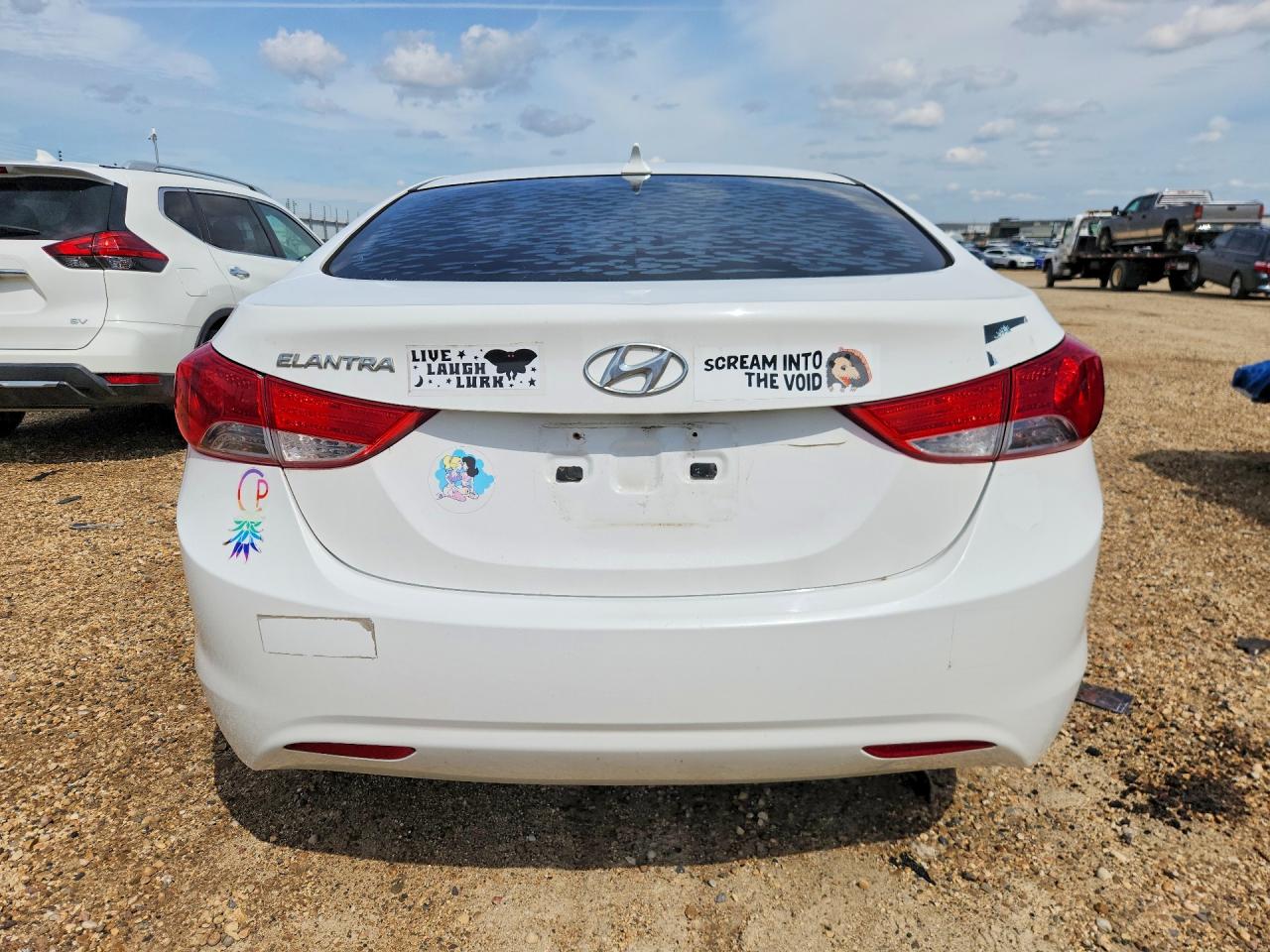 2011 Hyundai Elantra Gls White vin: 5NPDH4AEXBH055184