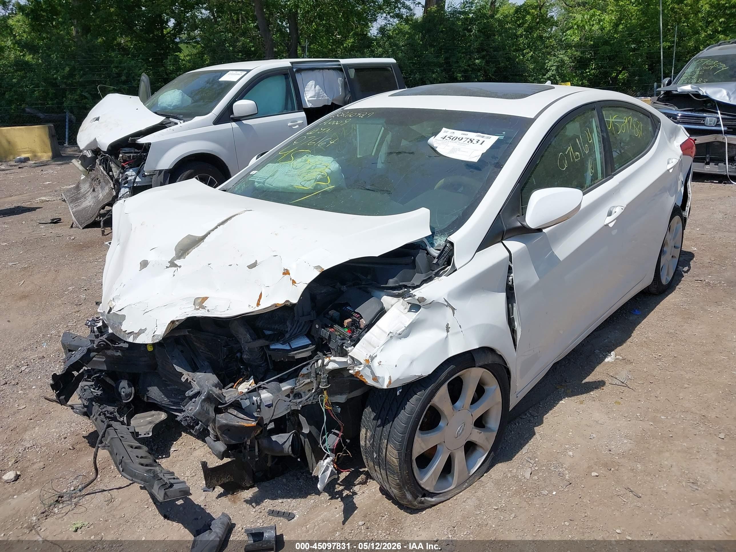 2011 Hyundai Elantra Limited White vin: 5NPDH4AEXBH076164