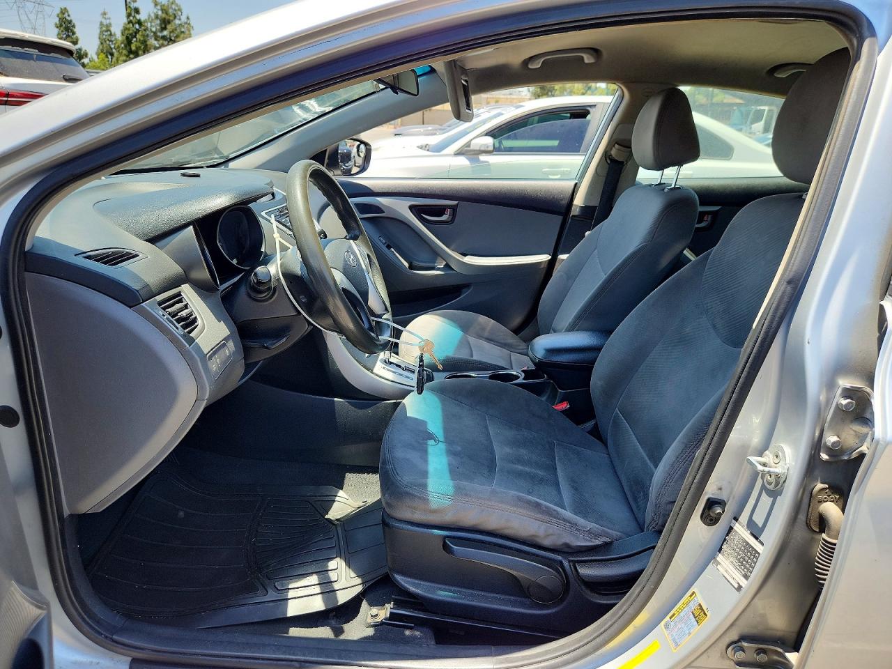 2012 Hyundai Elantra Gls Silver vin: 5NPDH4AEXCH140477