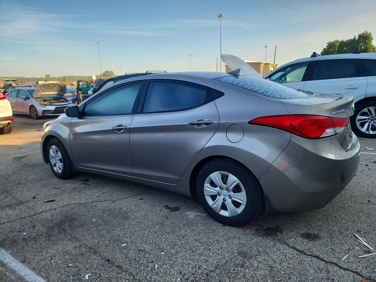 2012 Hyundai Elantra Gls Silver vin: 5NPDH4AEXCH147509