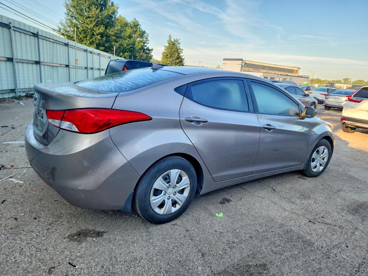 2012 Hyundai Elantra Gls Silver vin: 5NPDH4AEXCH147509
