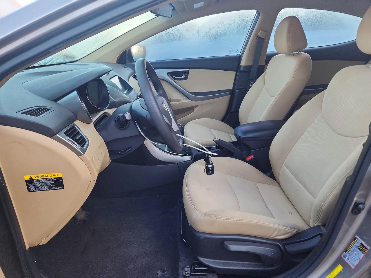 2012 Hyundai Elantra Gls Silver vin: 5NPDH4AEXCH147509