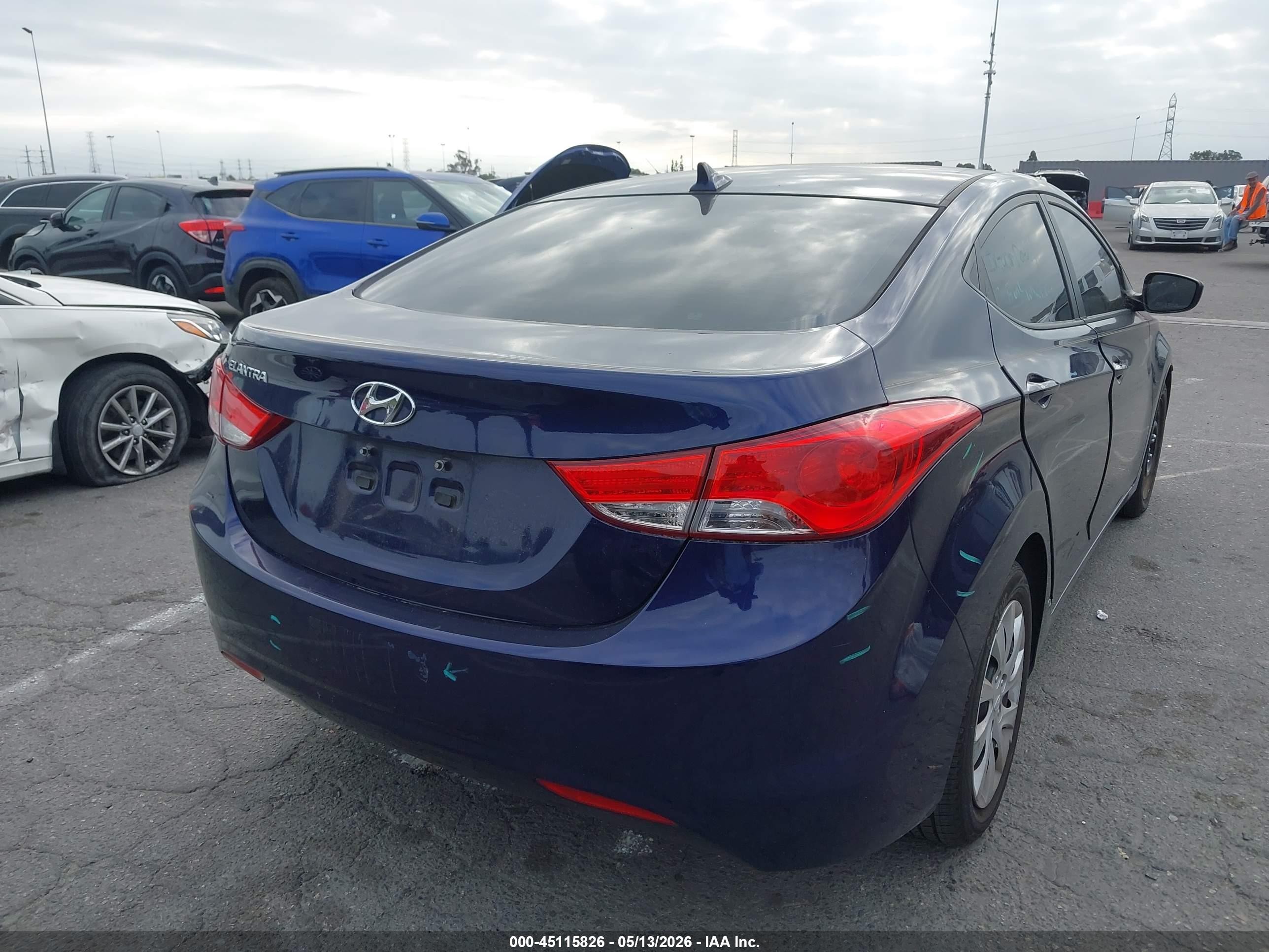 2013 Hyundai Elantra Gls/limited Blue vin: 5NPDH4AEXDH206379
