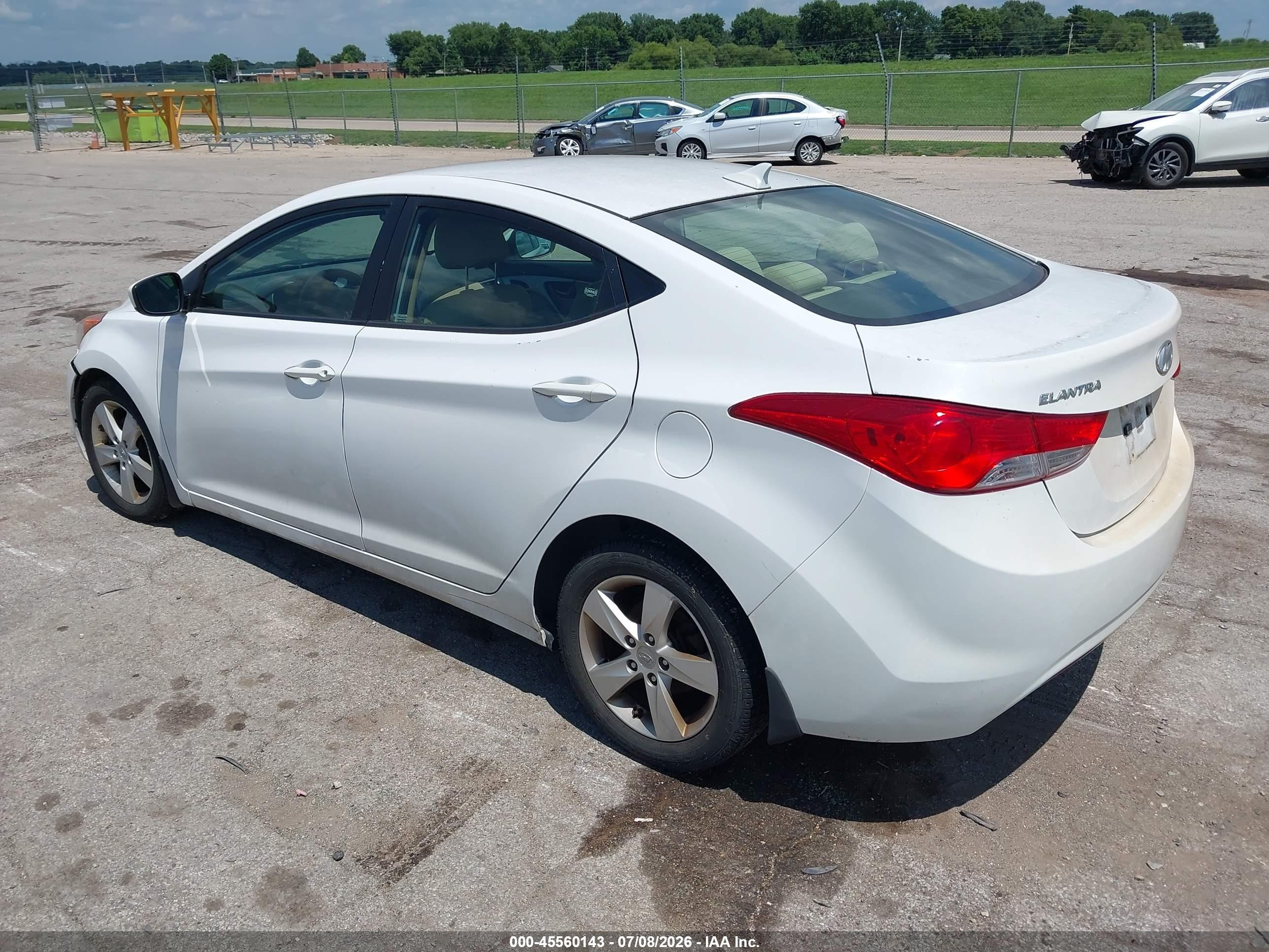 2013 Hyundai Elantra Gls White vin: 5NPDH4AEXDH226163