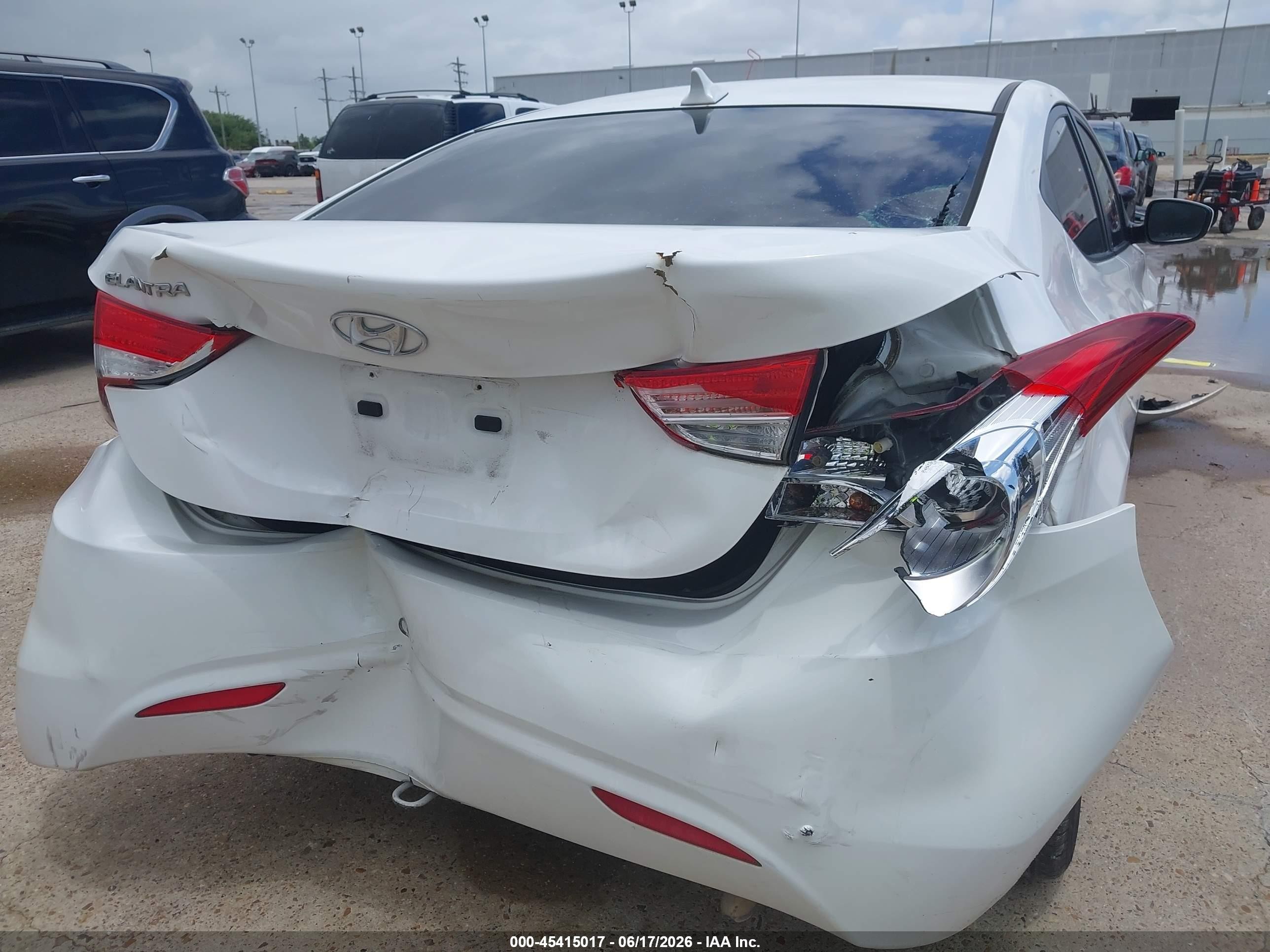 2013 Hyundai Elantra Gls White vin: 5NPDH4AEXDH227524