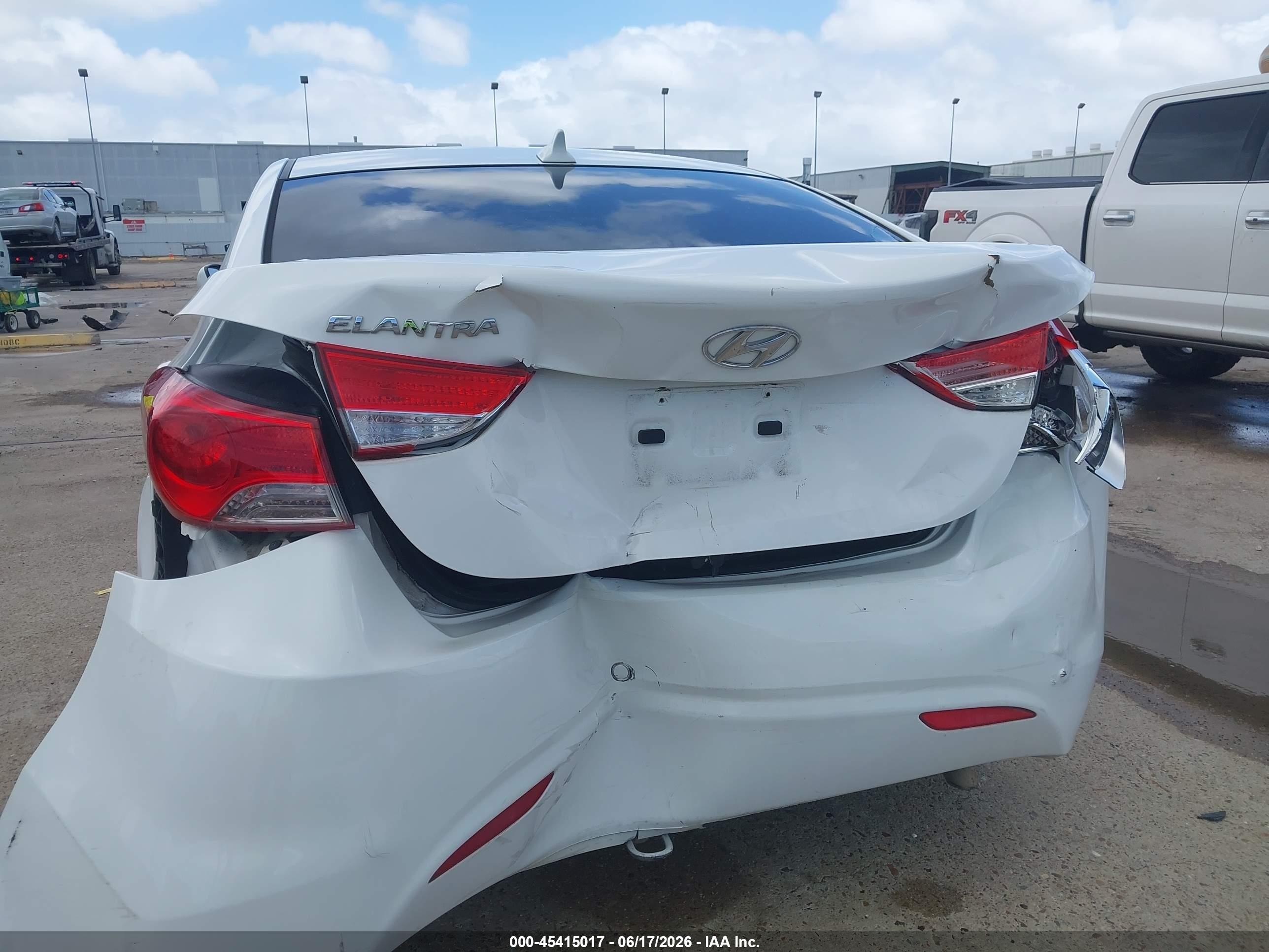 2013 Hyundai Elantra Gls White vin: 5NPDH4AEXDH227524