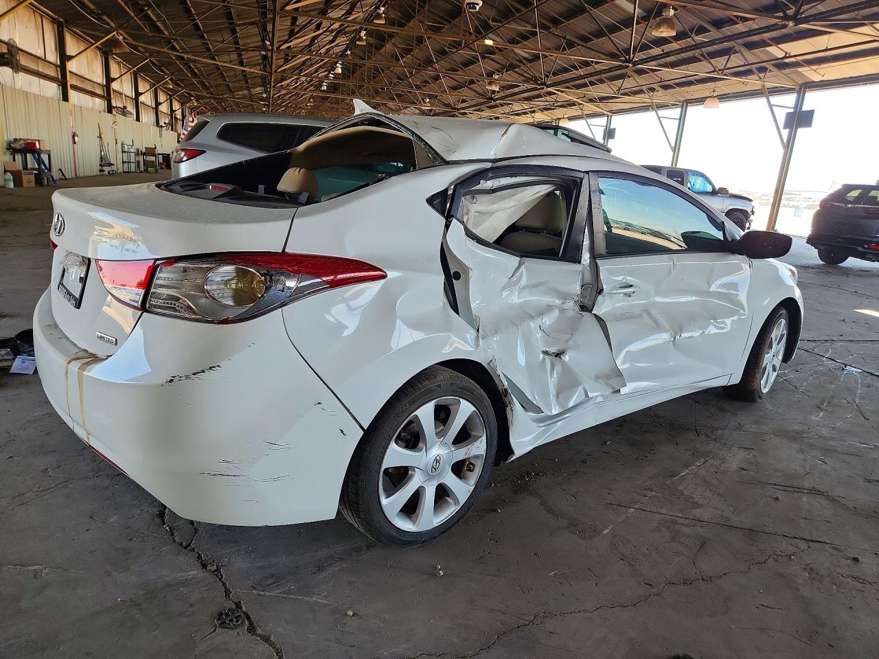 2013 Hyundai Elantra Limited White vin: 5NPDH4AEXDH231329
