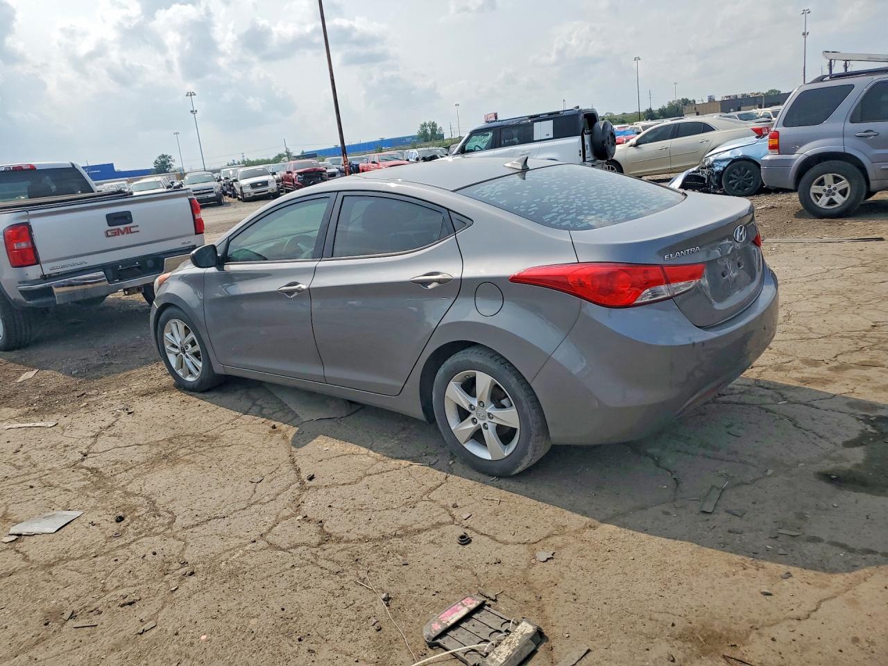 2013 Hyundai Elantra Gls Silver vin: 5NPDH4AEXDH231461