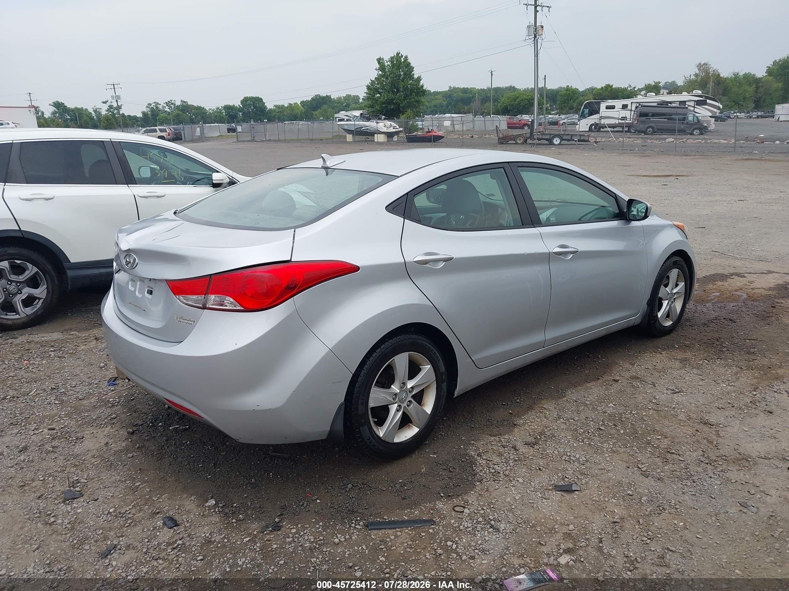 2013 Hyundai Elantra Gls Silver vin: 5NPDH4AEXDH243397