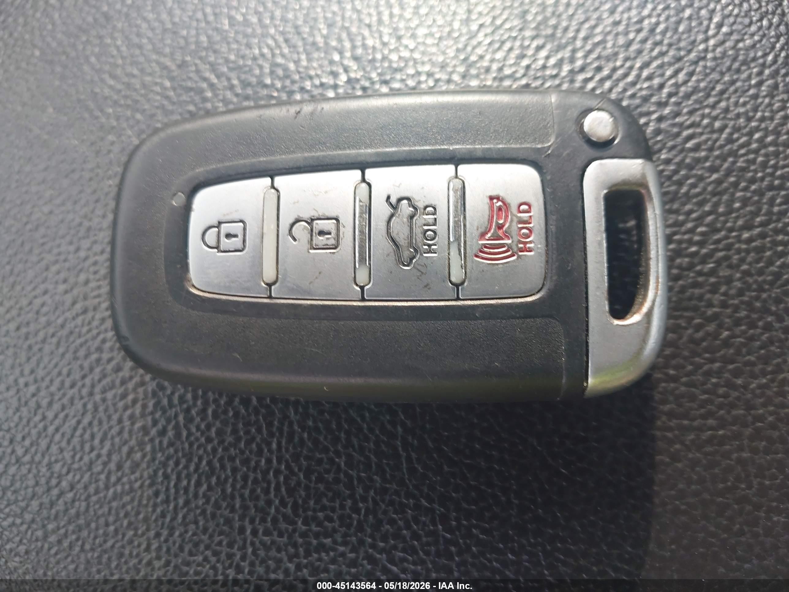 2013 Hyundai Elantra Limited Red vin: 5NPDH4AEXDH247045
