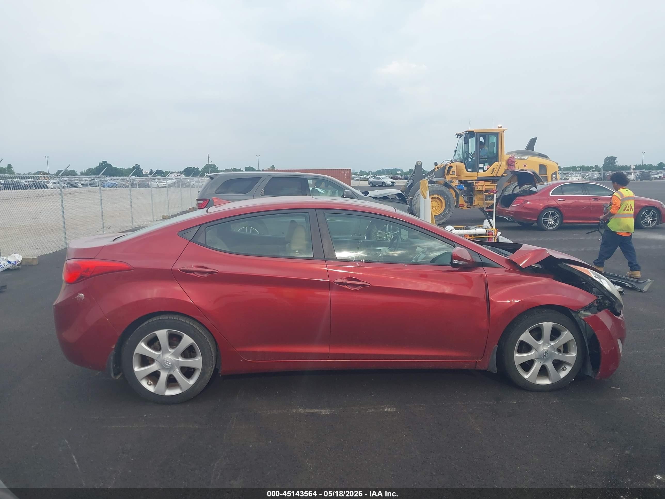 2013 Hyundai Elantra Limited Red vin: 5NPDH4AEXDH247045